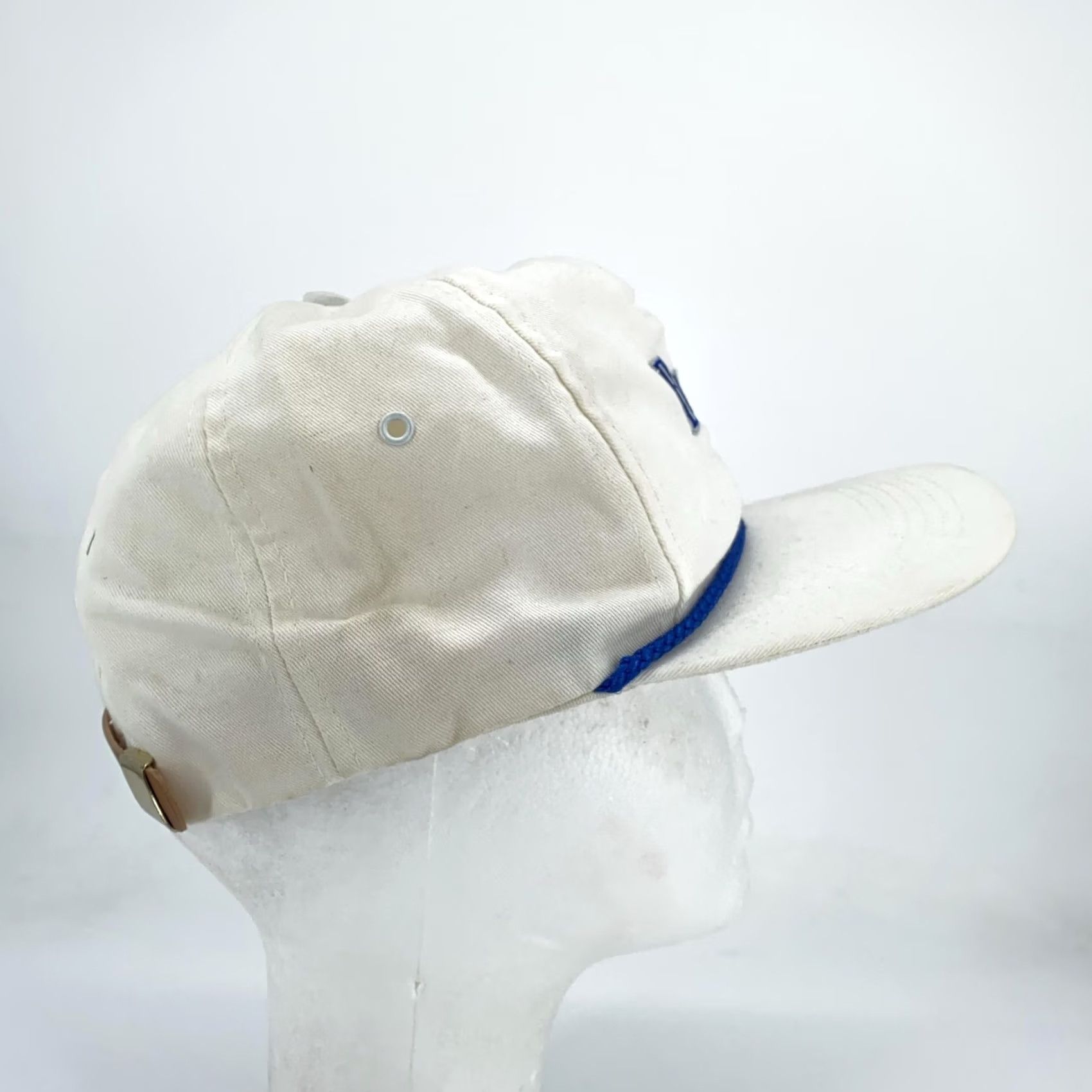 Budweiser VINTAGE Bud Dry Beer Hat Cap Strap Back White Blue Rope Budweiser Beer Promo 90s Mens Adjustable Cap White Beer 90s Budweiser Mens Hat Size ONE SIZE - 4 Thumbnail