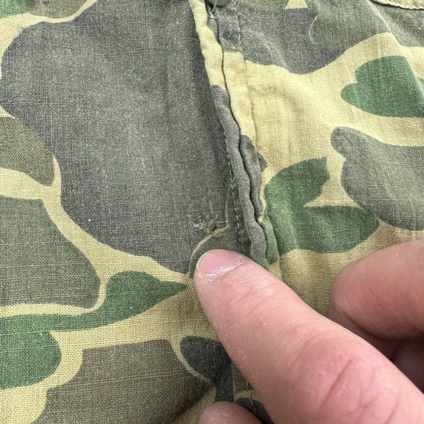 Vintage VINTAGE Woodsman Hunting Shirt Camouflage Outdoor Long Sleeve Adult Large Green 80s Men Size US L / EU 52-54 / 3 - 3 Thumbnail