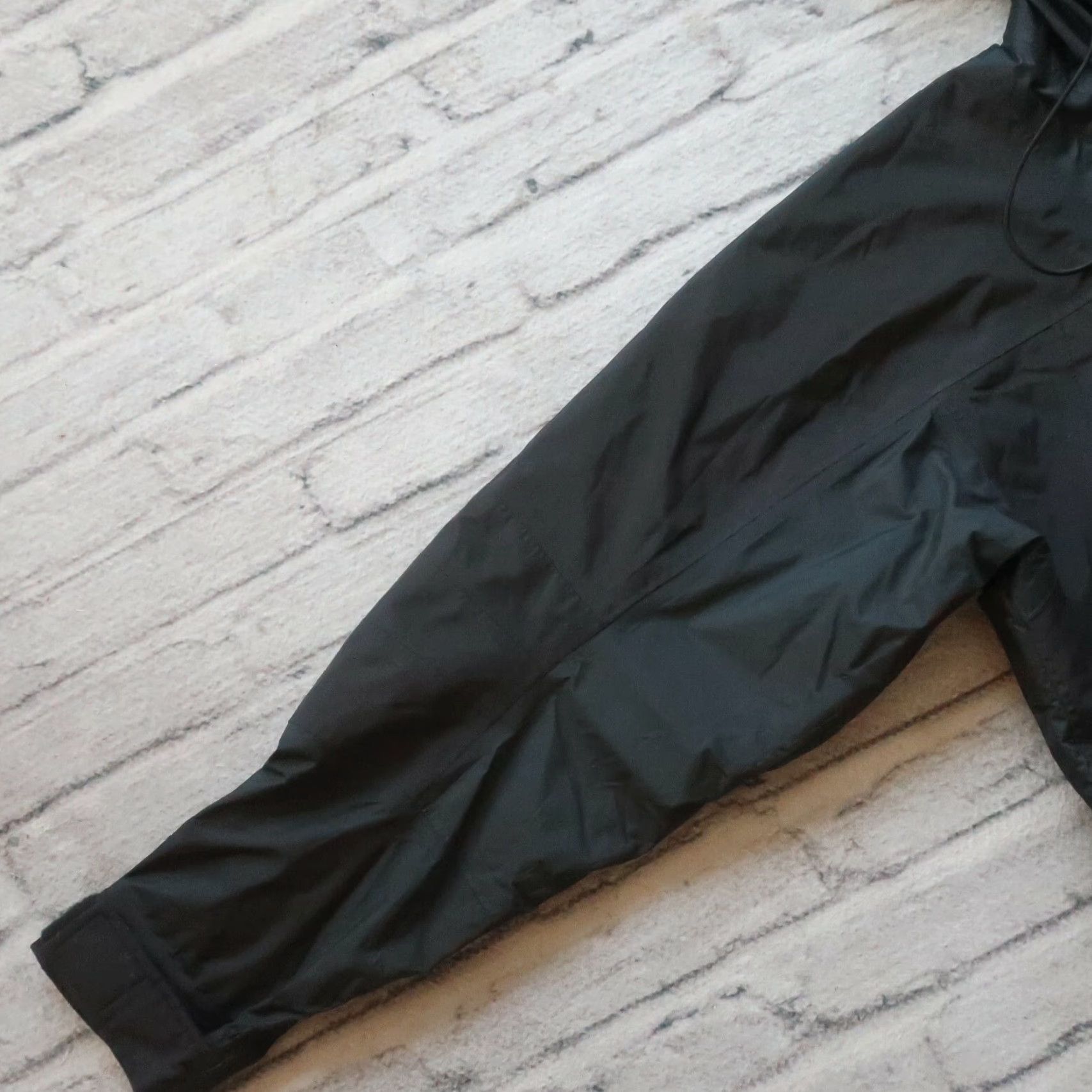 The North Face VINTAGE The North Face Goretex Mountain Light 2 Parka Jacket Womens Large Black / Black Parka Jacket 90s Size L / US 10 / IT 46 - 3 Thumbnail