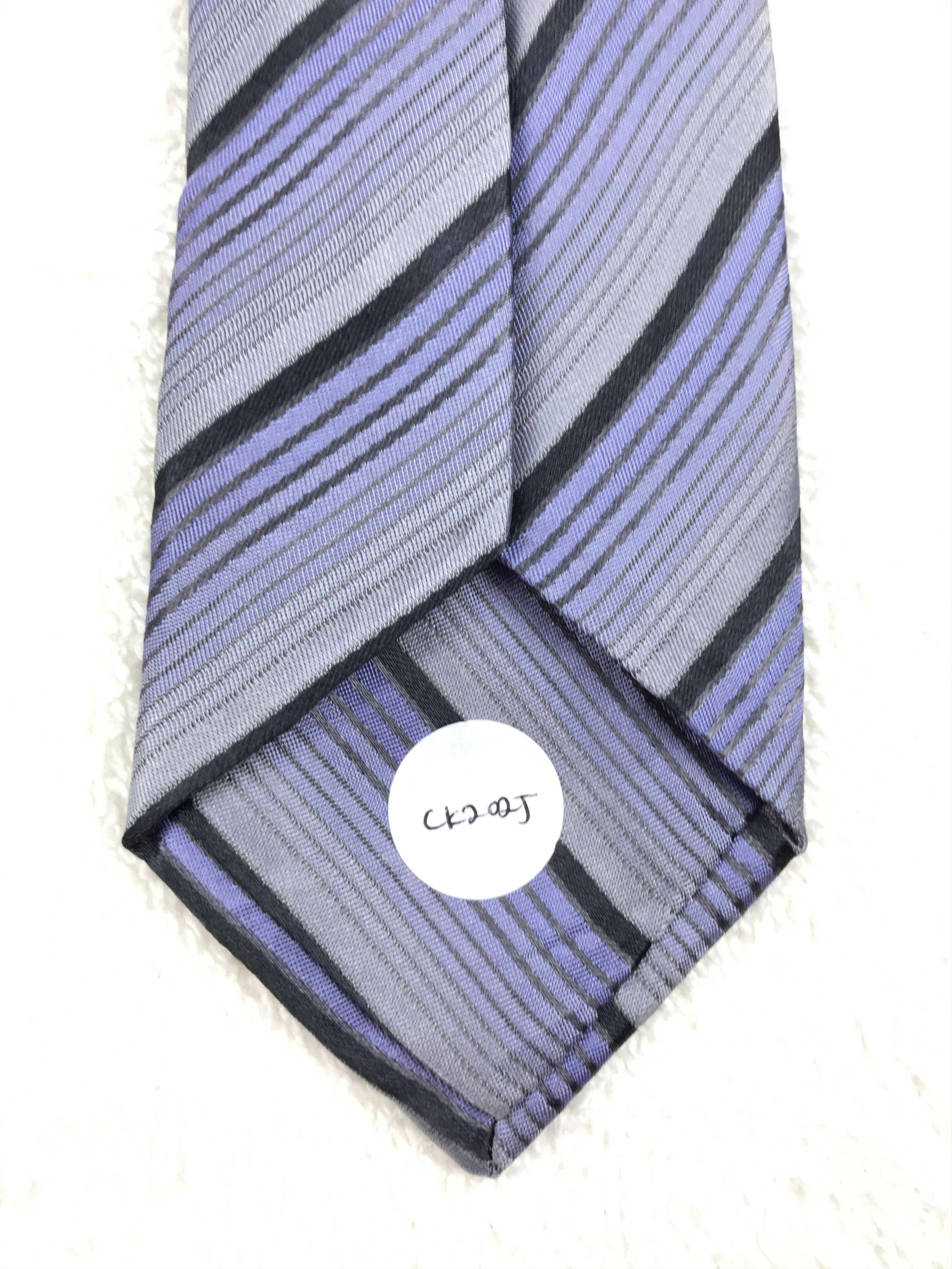 Calvin Klein × Designer × Vintage Vintage Calvin Klein Silk Necktie Size ONE SIZE - 8 Thumbnail