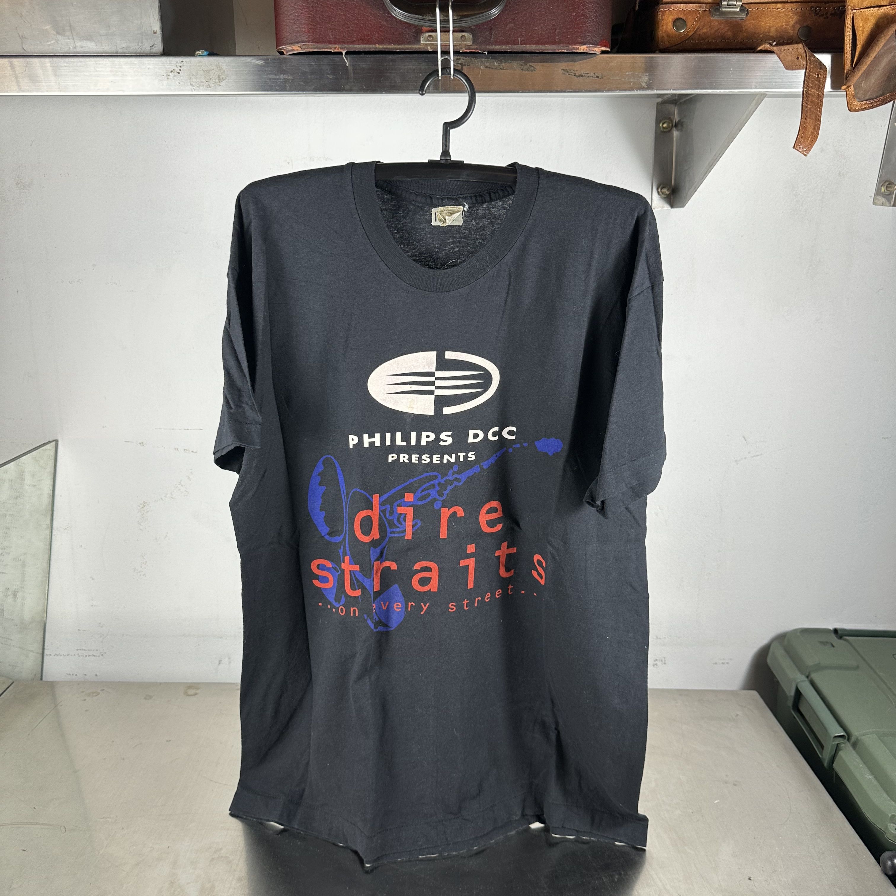 Vintage ​Vintage 1992 Dire Straits On Every Street Tour T-shirt Size US XL / EU 56 / 4 - 1 Thumbnail