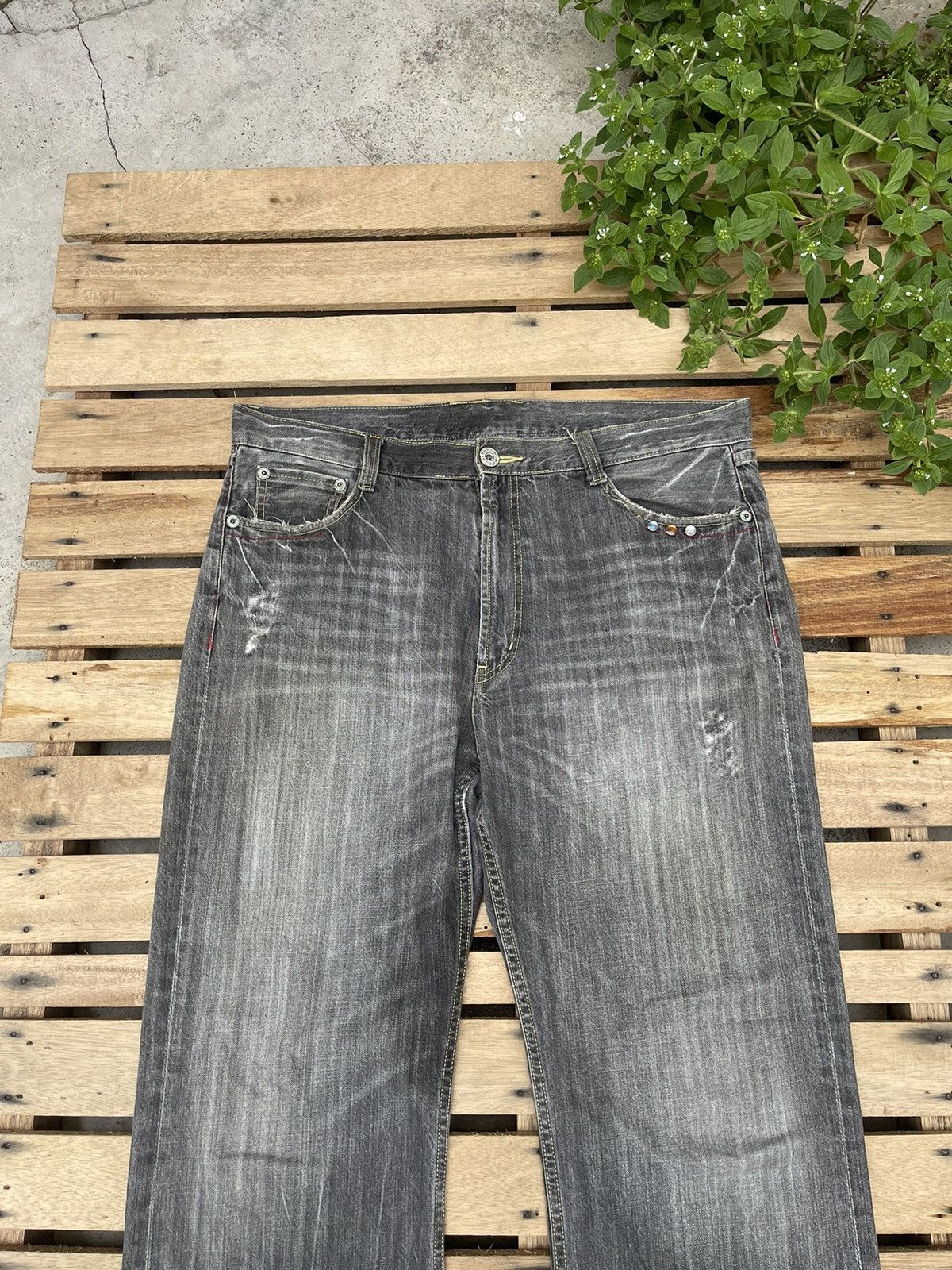 If Six Was Nine Y2K Distressed Faded Angel Wings Embroidered Jeans Flare Size US 36 / EU 52 - 4 Thumbnail