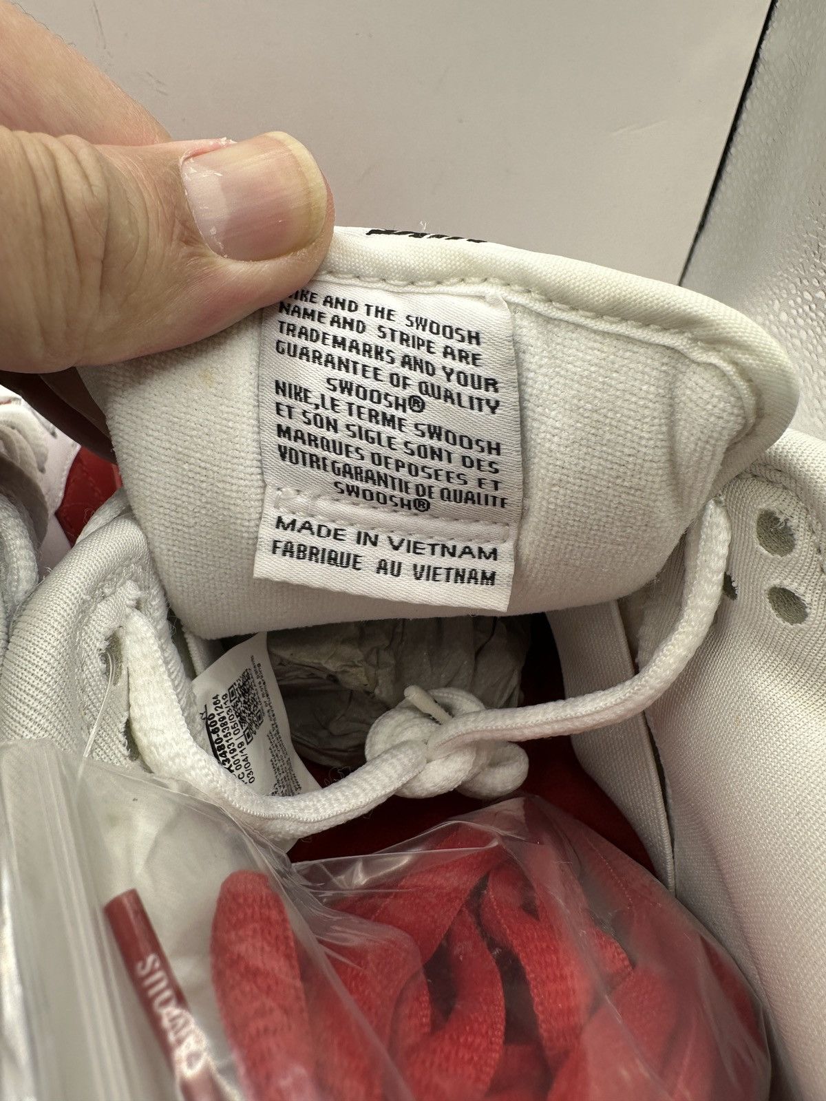 Nike SB Nike SB Dunk Low Supreme Jewel Swoosh Size US 10.5 / EU 43-44 - 6 Thumbnail