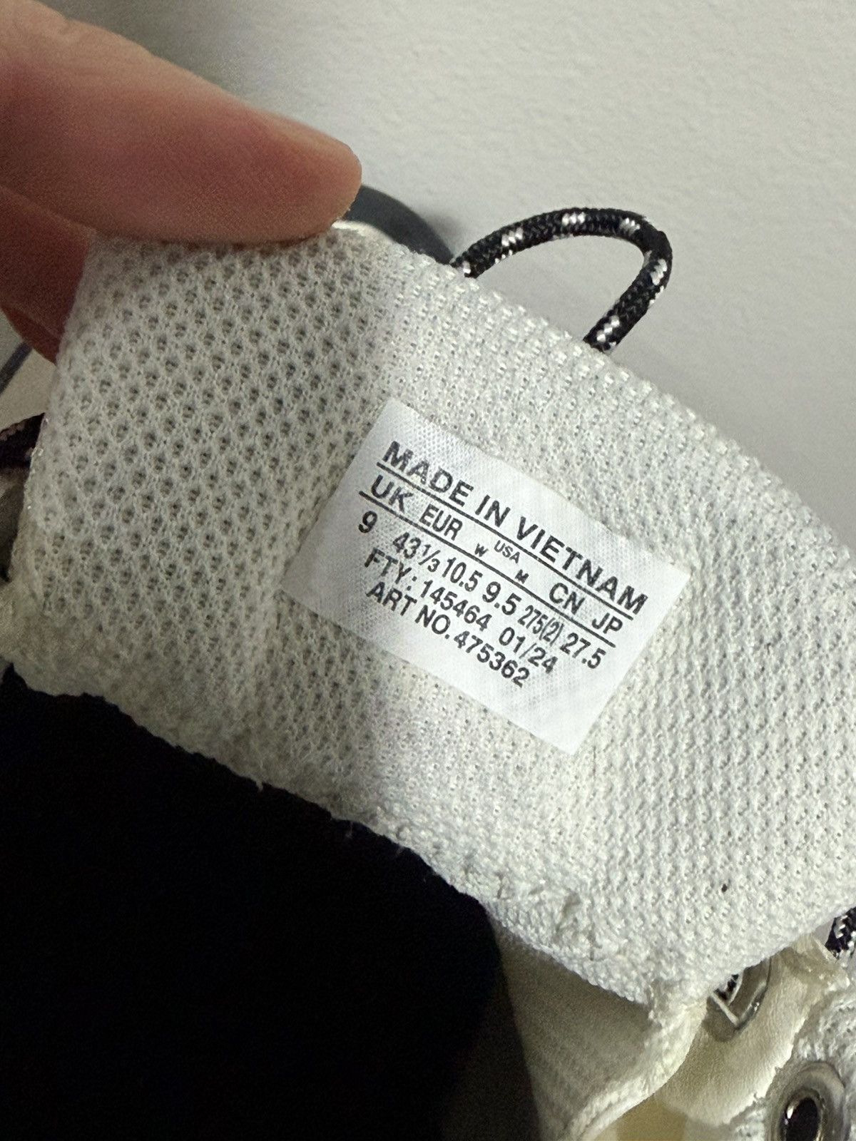 Maison Margiela × Salomon Salomon X-Alp x MM6 Maison Margiela Vanilla Ice Sneakers Size US 9.5 / EU 42-43 - 11 Thumbnail
