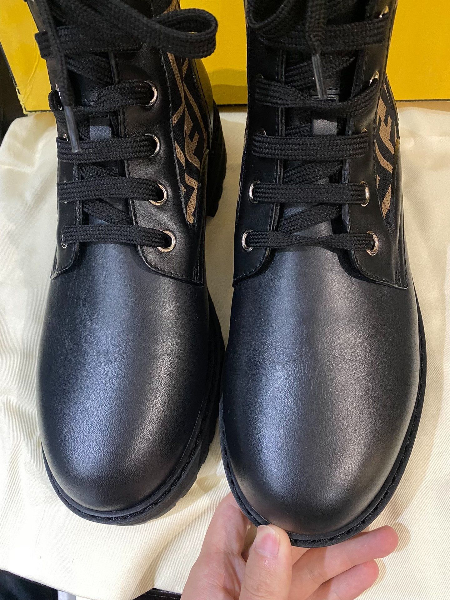 Fendi Fendi Men's Boots Sizes 41, 43 Size US 8 / EU 41 - 4 Thumbnail