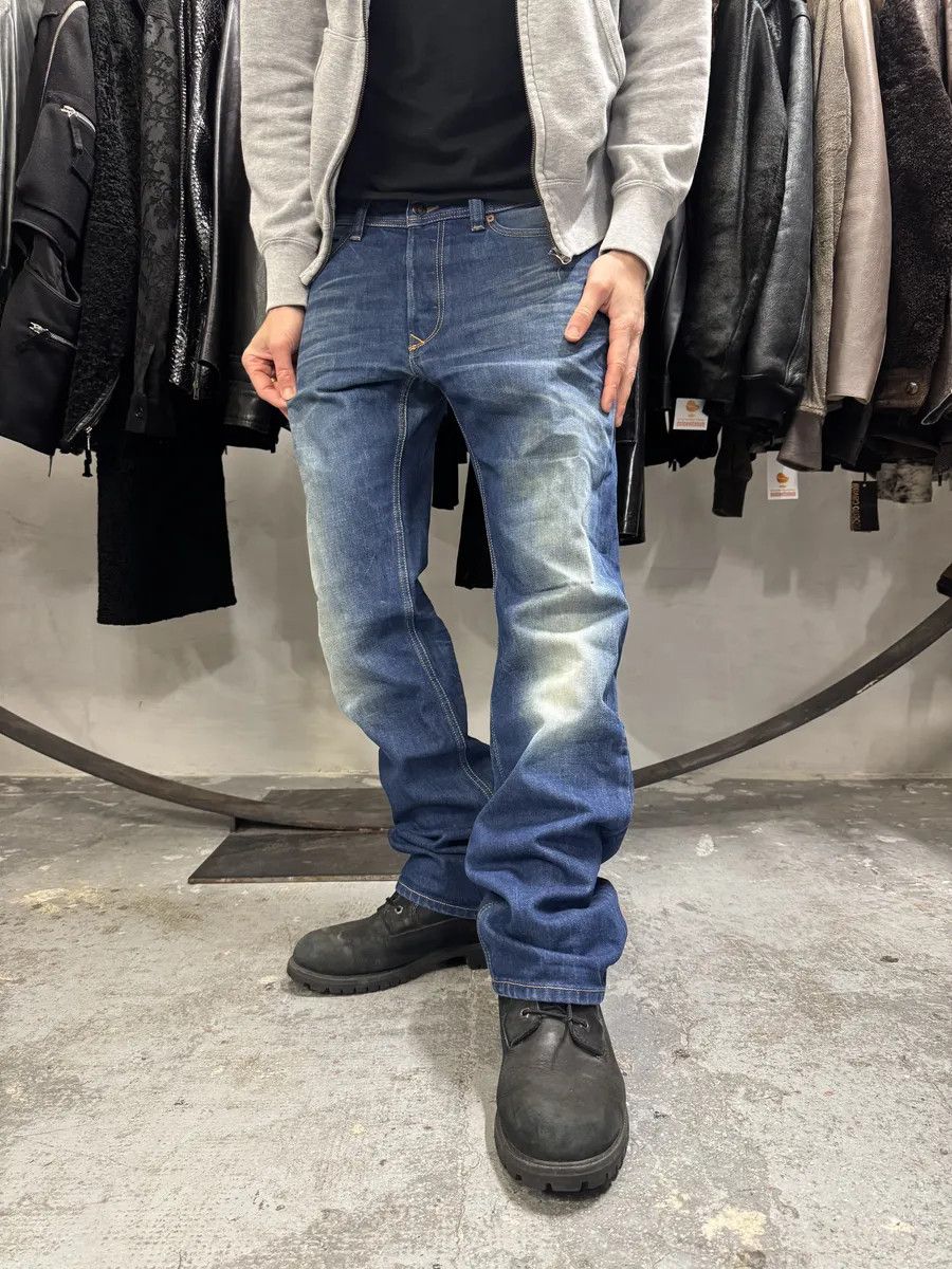 Diesel 2000s Diesel Blue Faded Denim Jeans Size US 34 / EU 50 - 2 Thumbnail