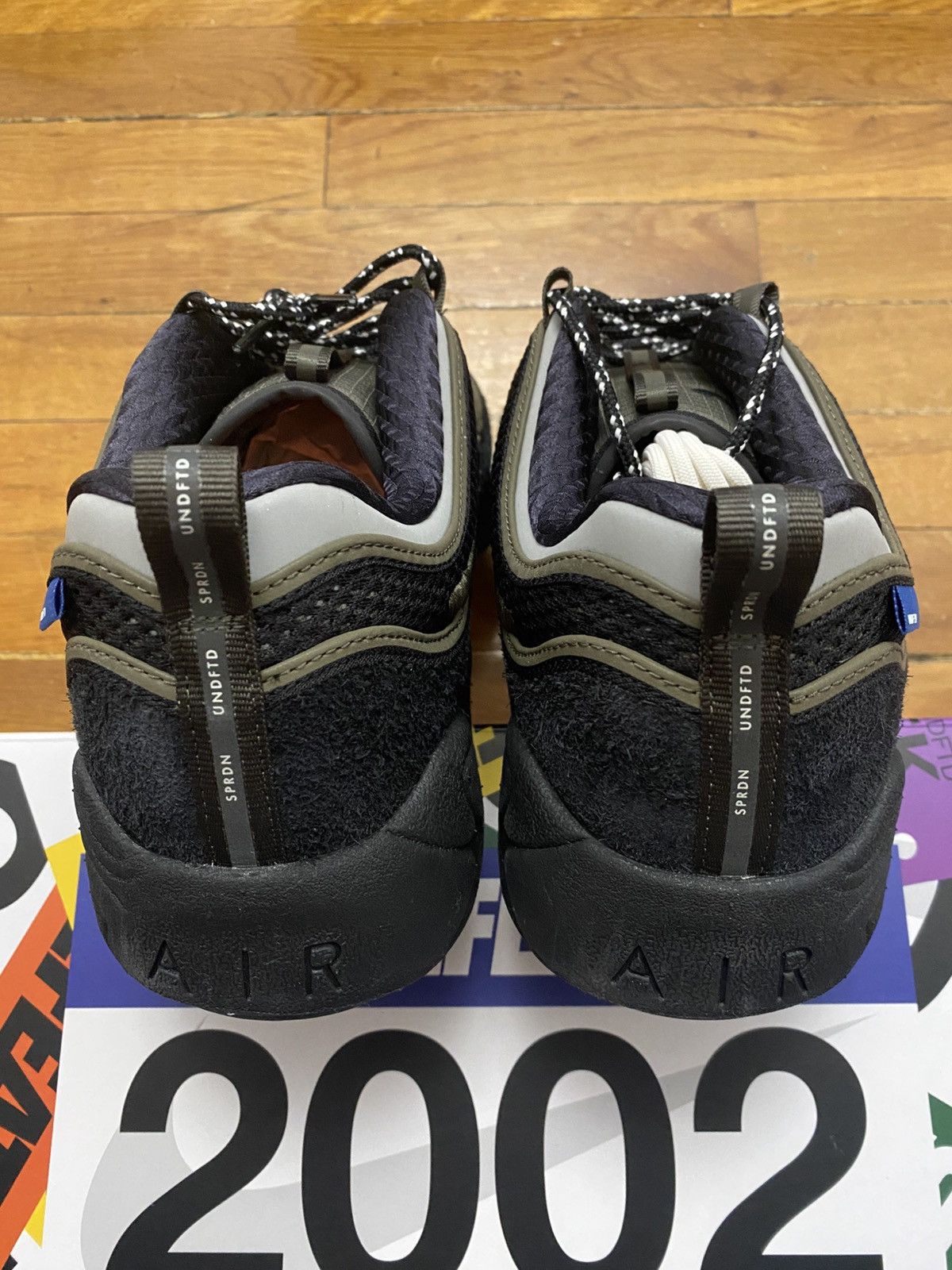 Nike × Undefeated Size 12 - Undefeated x Nike Air Zoom SPIRIDON Khaki Black Size US 12 / EU 45 - 7 Thumbnail