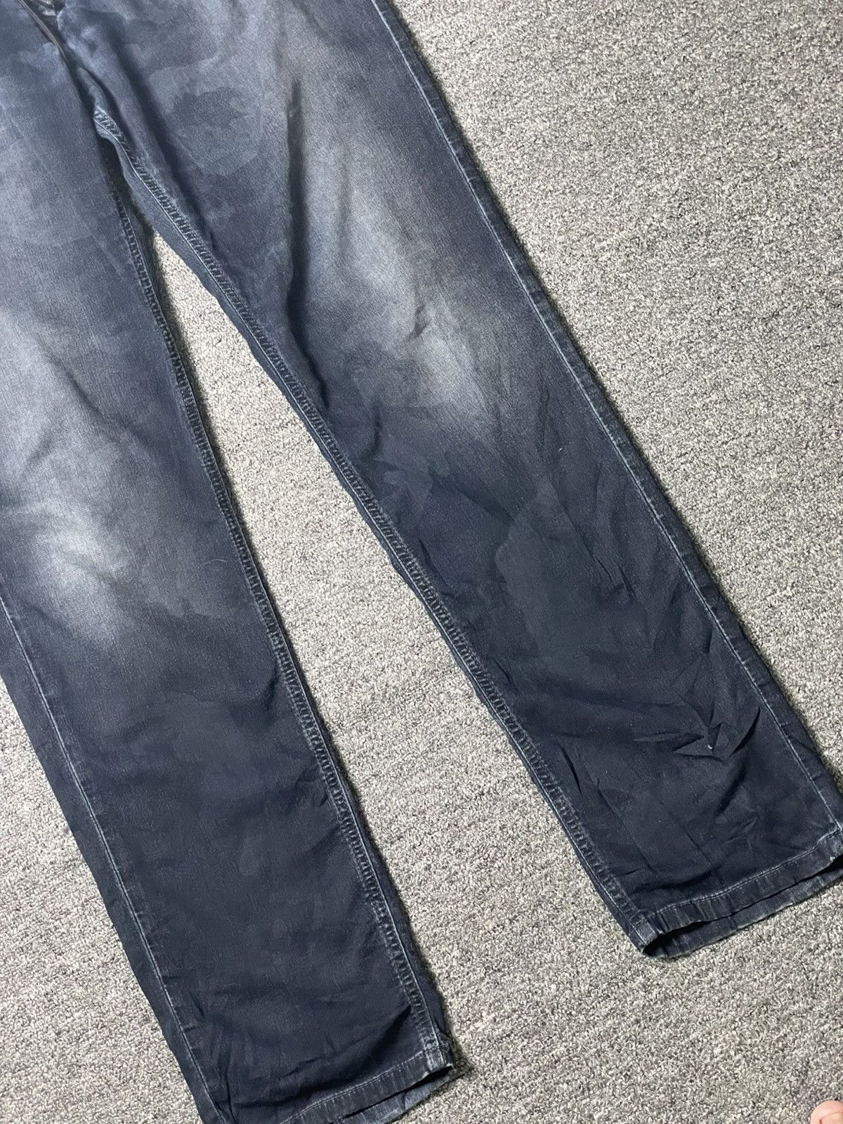 Diesel × Vintage DIESEL INDUSTRY RELAXED FIT JEANS (103) Size US 33 - 3 Thumbnail