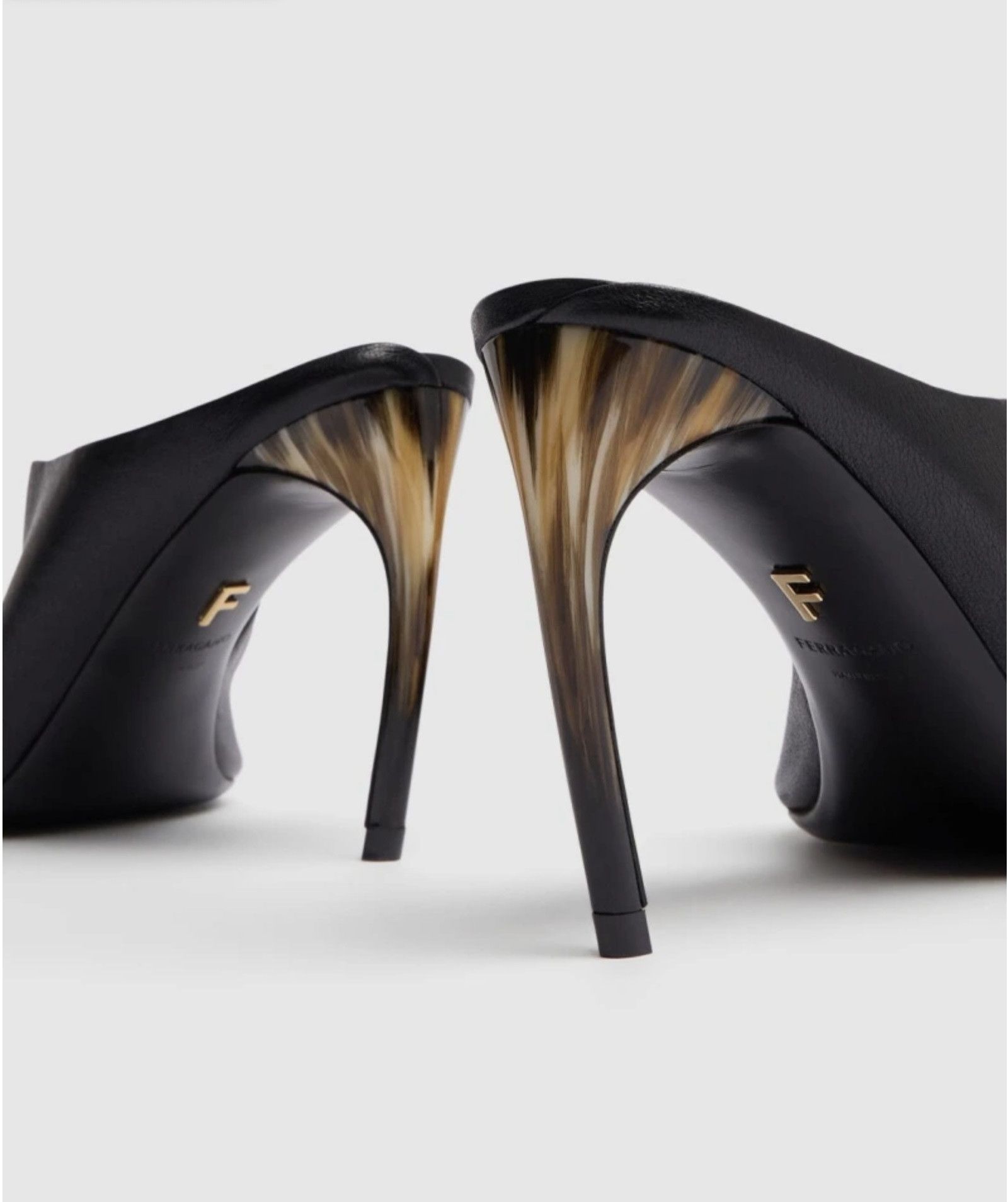 Salvatore Ferragamo o1s1rm0924 Curved Heel Slide in Black Size US 9.5 / IT 39.5 - 5 Thumbnail