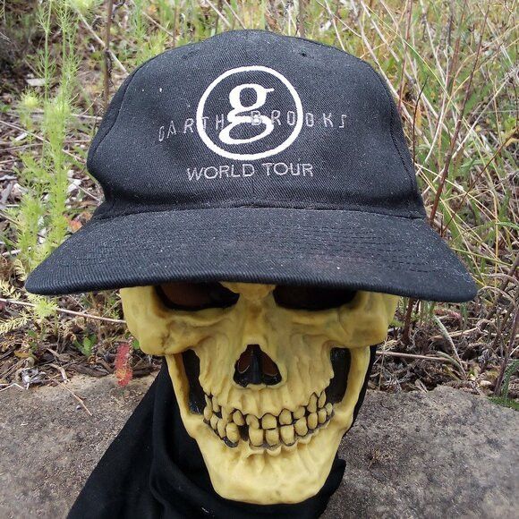 Vintage Vintage Garth Brooks World Tour Snap Back Hat Size ONE SIZE - 1 Thumbnail