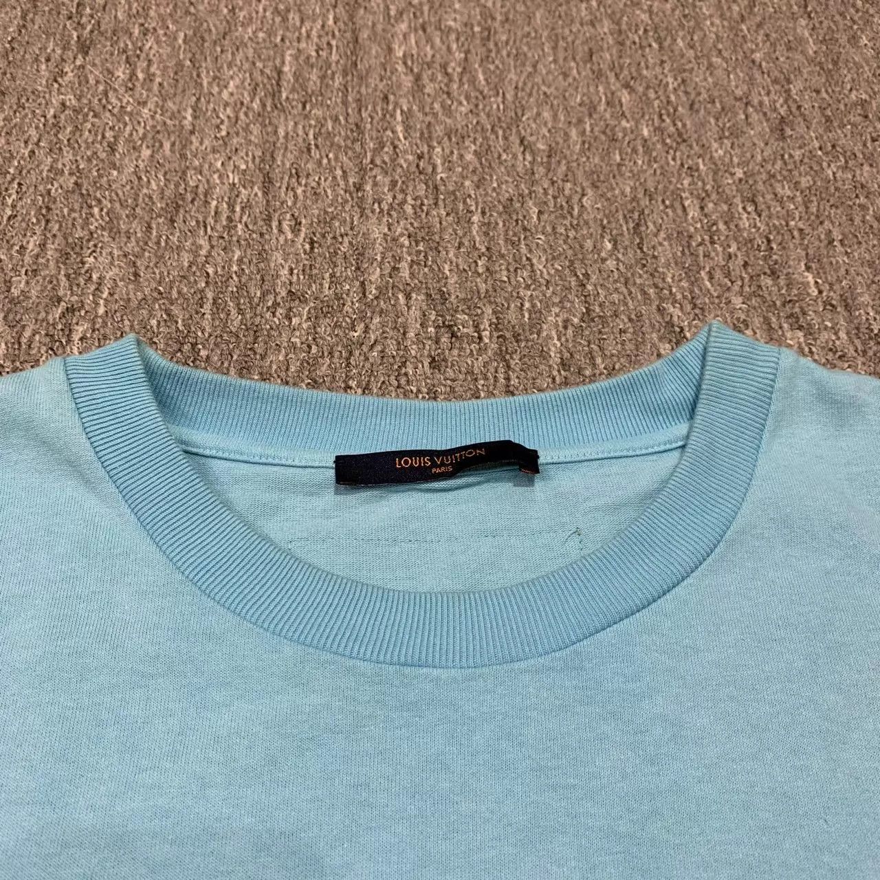 Louis Vuitton Lv Blue Simple Reverse Logo Short Sleeve XL 95 New Size US XL / EU 56 / 4 - 6 Thumbnail