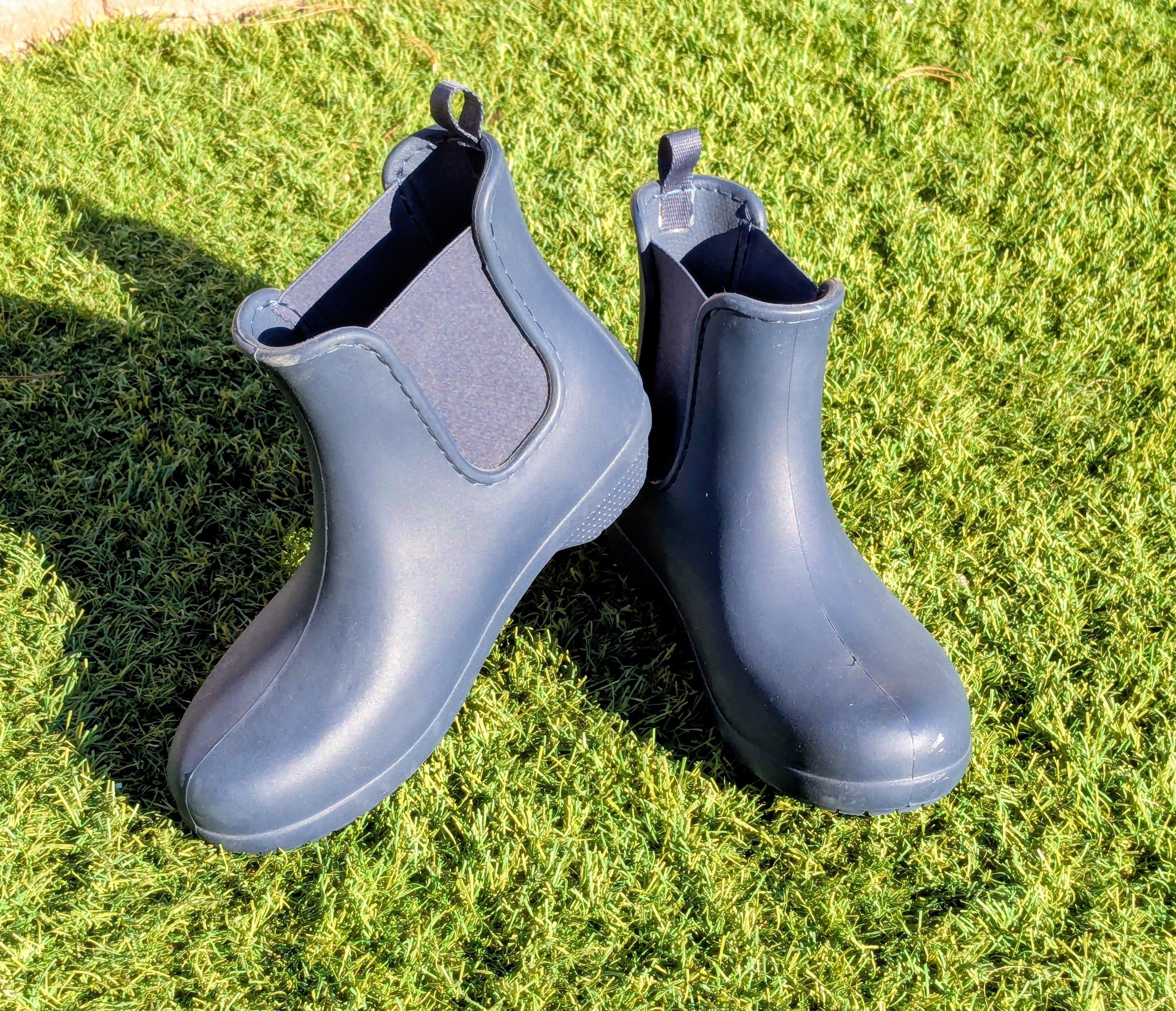 Crocs Crocs Freesail Chelsea Waterproof Rain Boots Dual Comfort Size US 6 / IT 36 - 1 Thumbnail