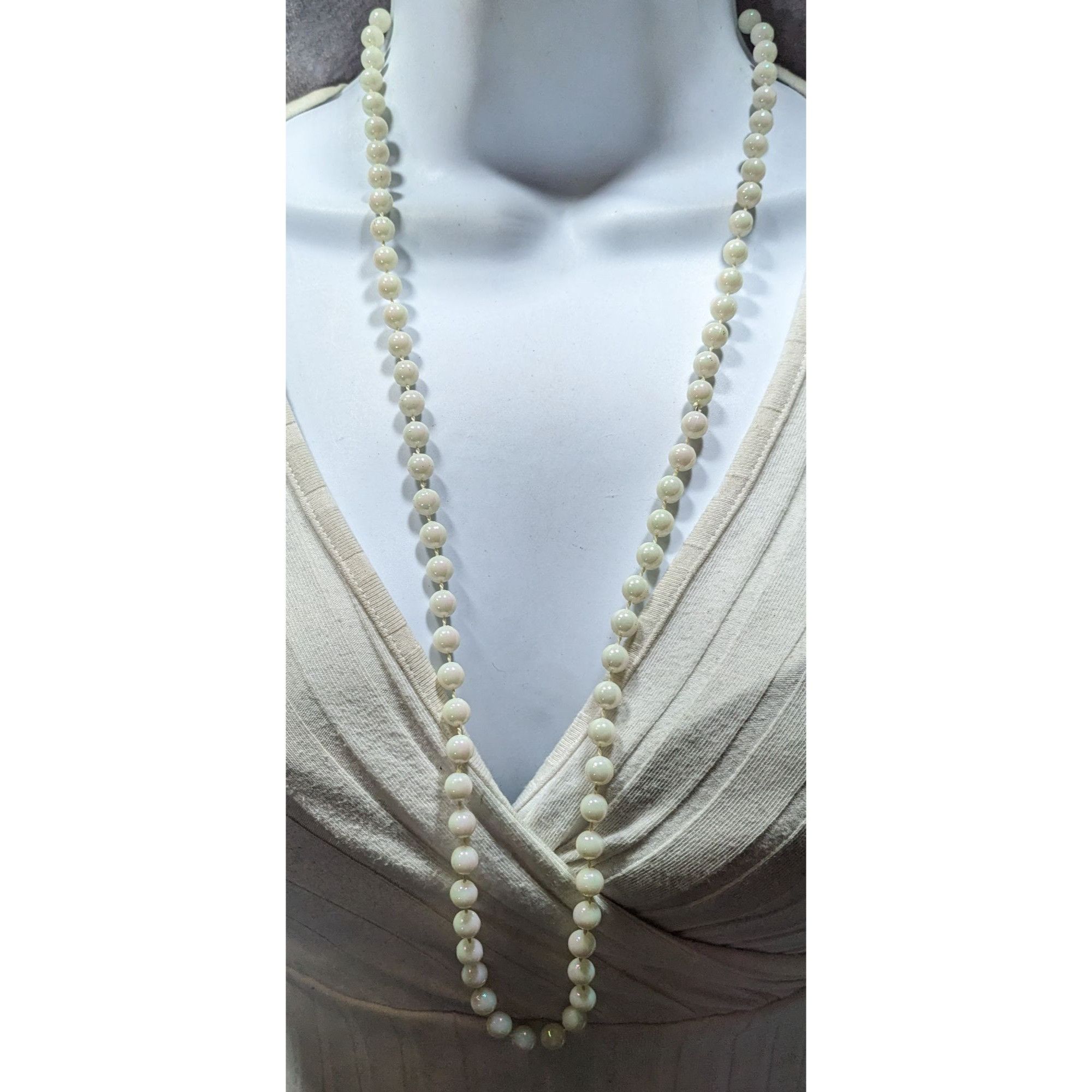 Other Iridescent White Faux Pearl Beaded Necklace Size ONE SIZE - 2 Thumbnail
