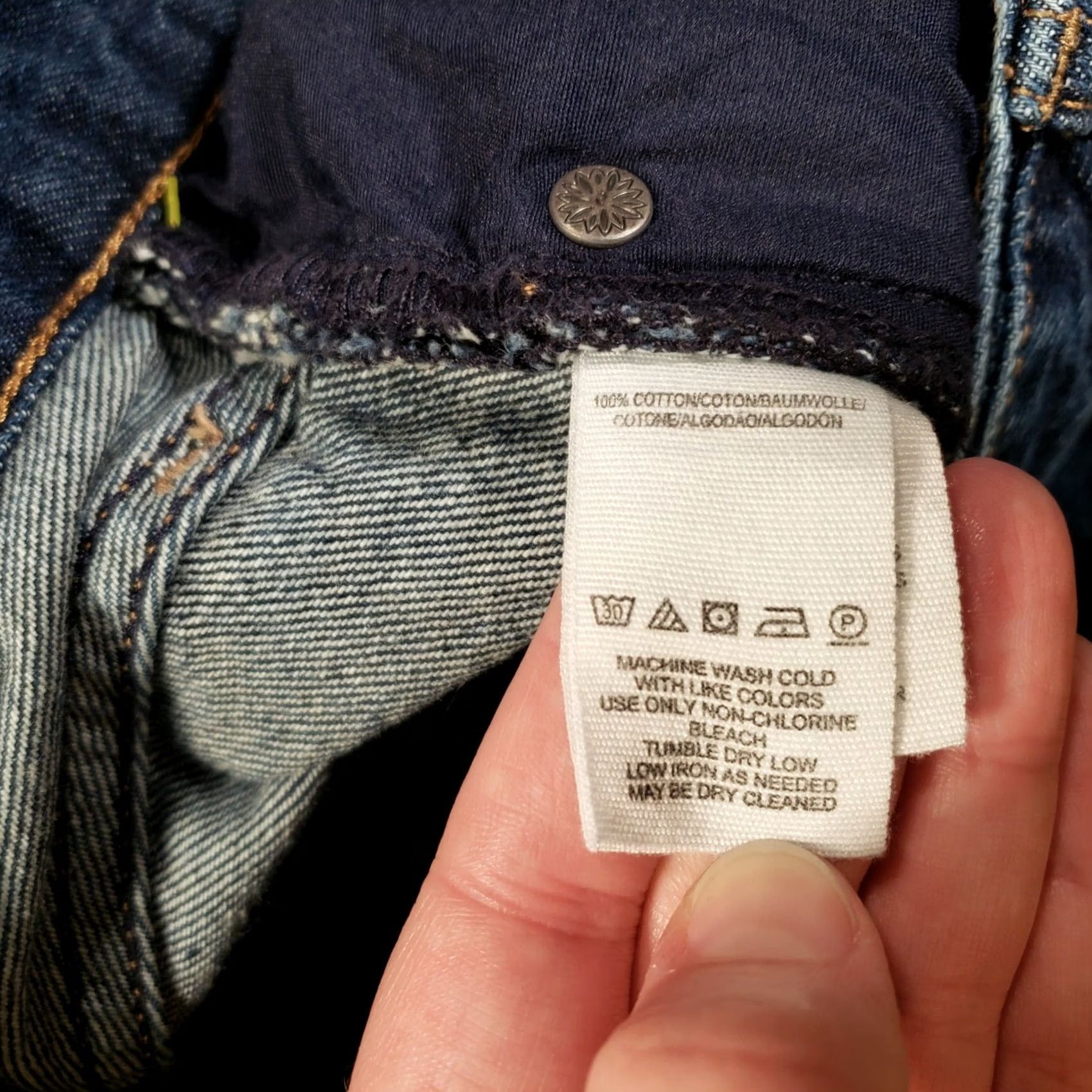 Vintage We The Free Jeans Womens 26 High Rise Capri Pleated Front Dark Wash Blue Denim Size 26" / US 2 / IT 38 - 4 Thumbnail