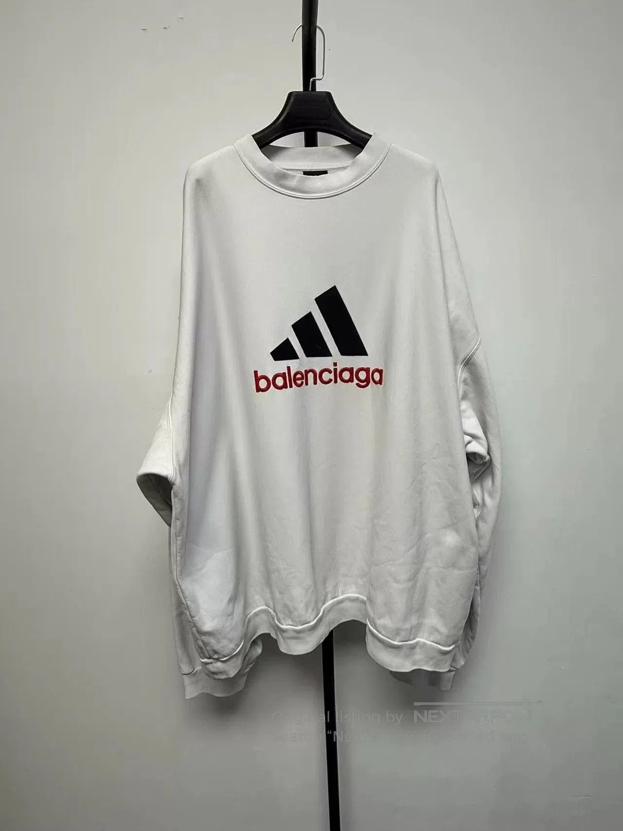 Balenciaga Balenciaga Co-branded Printed Crew Neck Sweatshirt. Size US XL / EU 56 / 4 - 1 Thumbnail