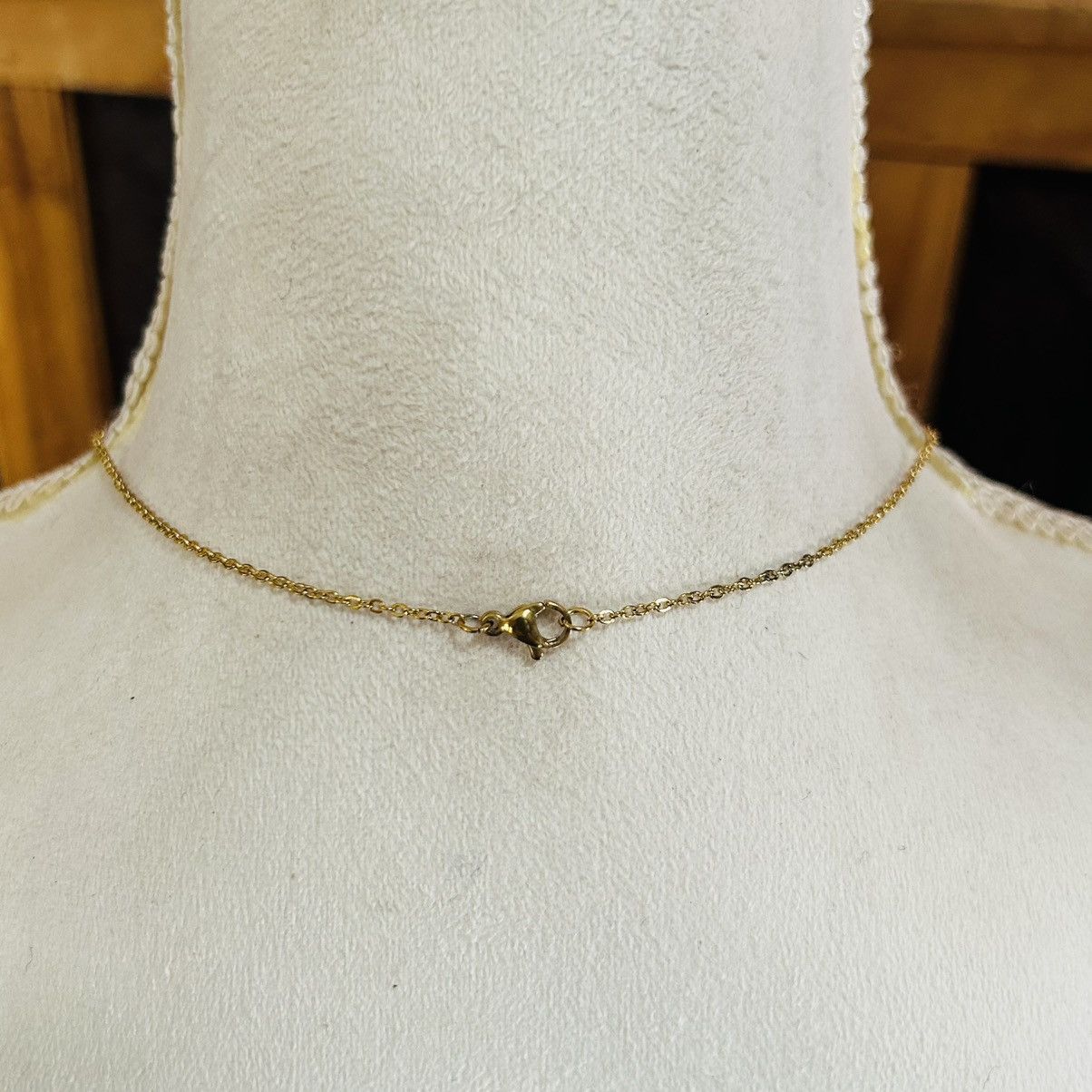 Handmade Handcrafted elegant glass beaded pendant on chain necklace Size ONE SIZE - 5 Thumbnail