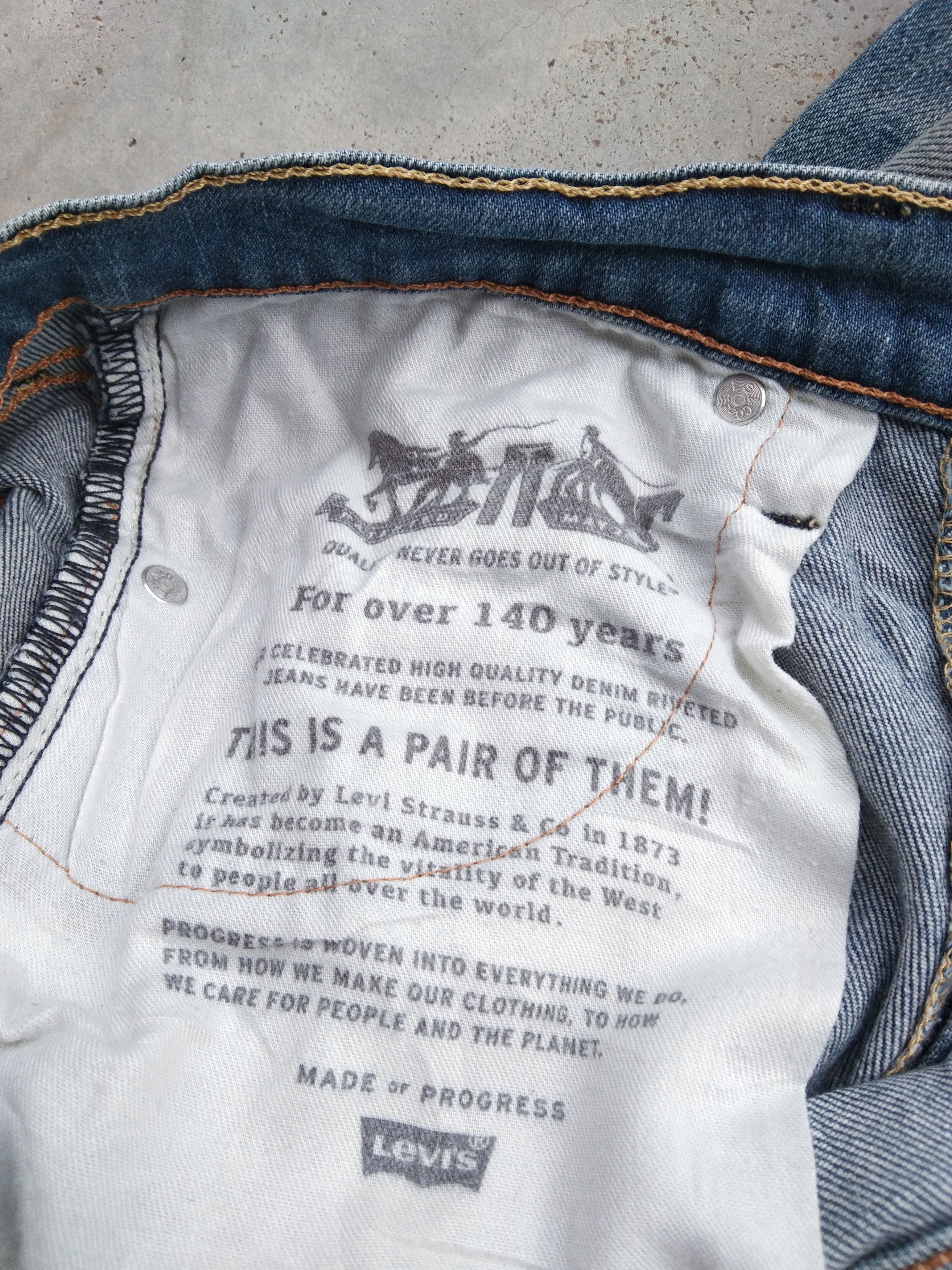 Levi's Vintage Levi's Jeans 513 Faded Blue Distressed Denim Size US 30 / EU 46 - 8 Thumbnail