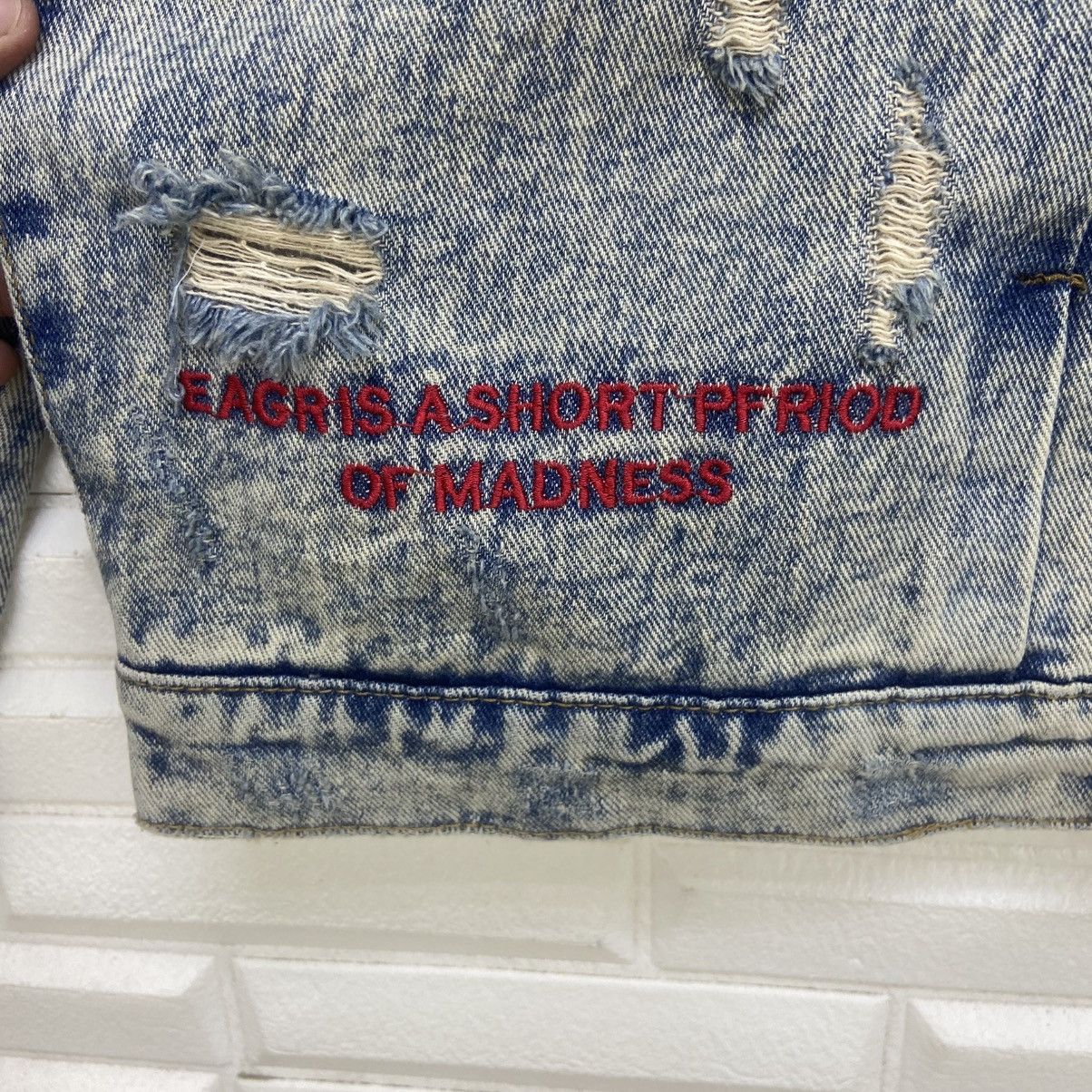 Japanese Brand Japanese Brand Distressed Denim Paint Splatter Denim Jacket Size US M / EU 48-50 / 2 - 12 Thumbnail
