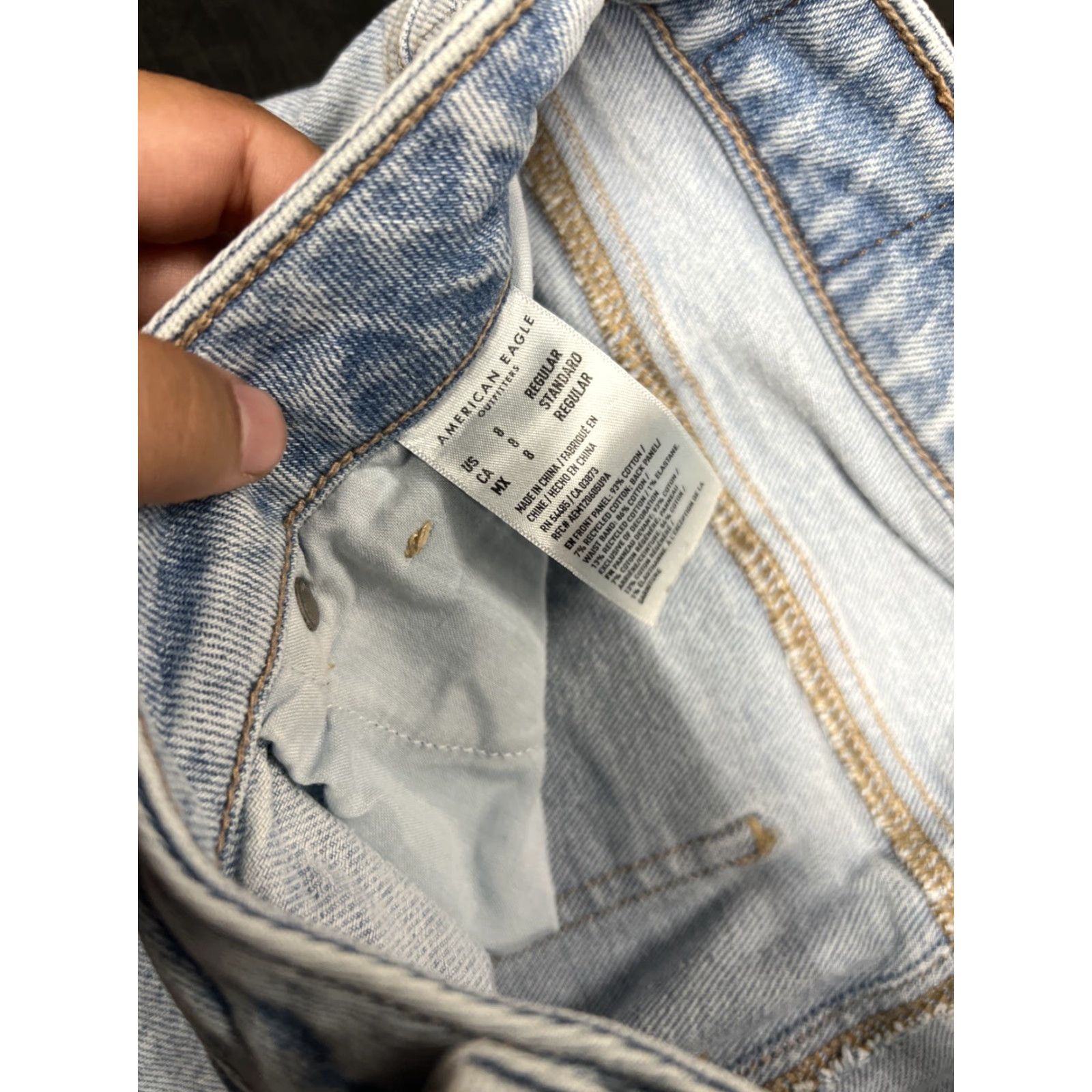 American Eagle Outfitters American Eagle Distressed Mom Straight Women's size 8 Medium Blue Denim Jeans Size 30" / US 8 / IT 44 - 4 Thumbnail