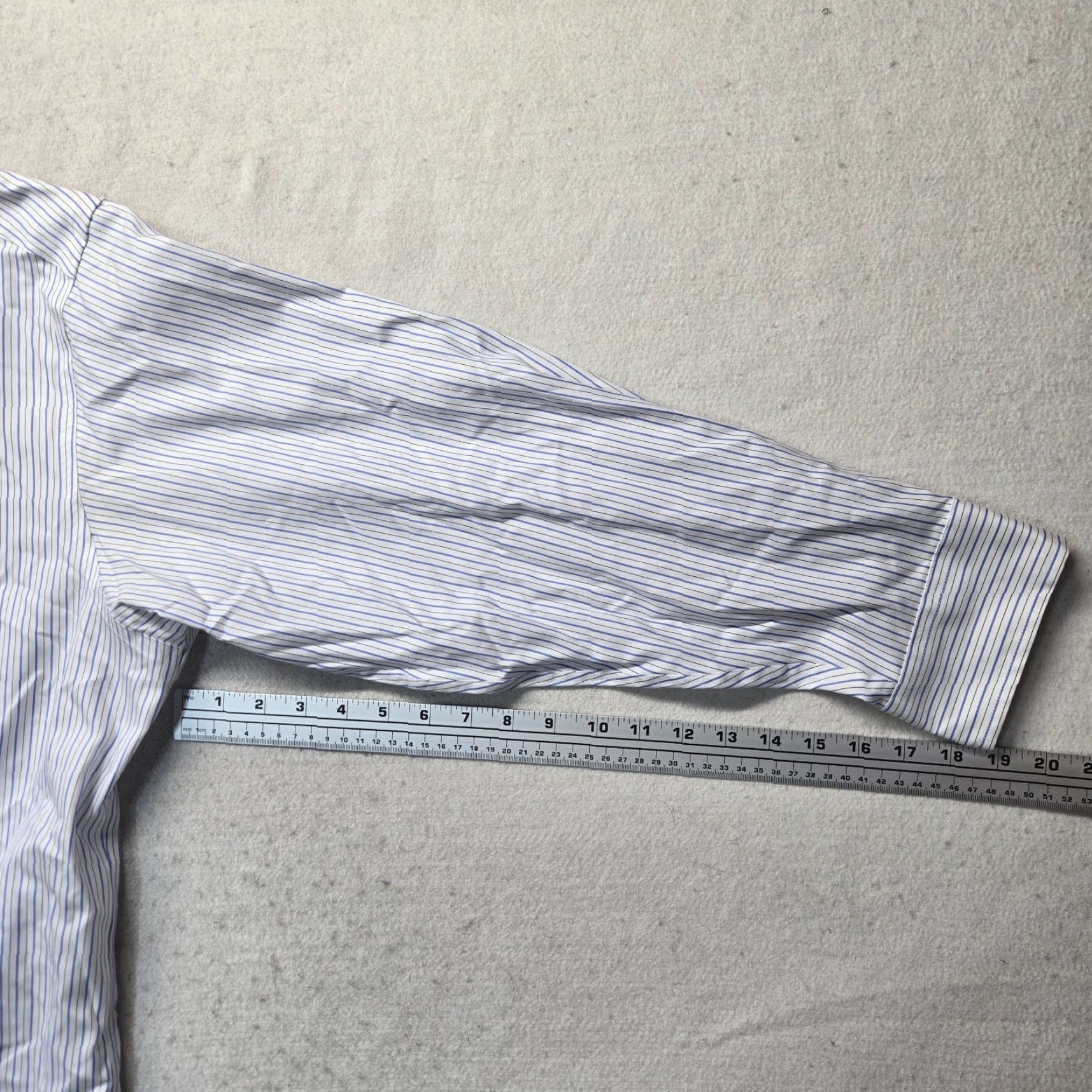 Croft & Barrow Croft & Barrow Shirt 18.5 36 White Blue Striped Long Sleeve Button-Up Mens Cotton Polyester Casual Formal Modern Vintage: No Size US XXL / EU 58 / 5 - 5 Thumbnail