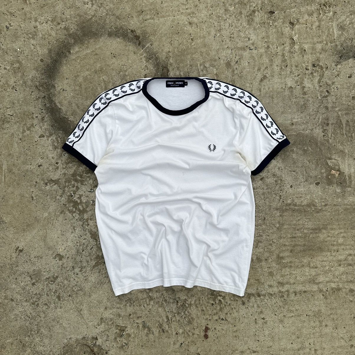Fred Perry Vintage Fred Perry T-shirts Lam-pas Y2K Multi logo 00s Size US M / EU 48-50 / 2 - 1 Thumbnail