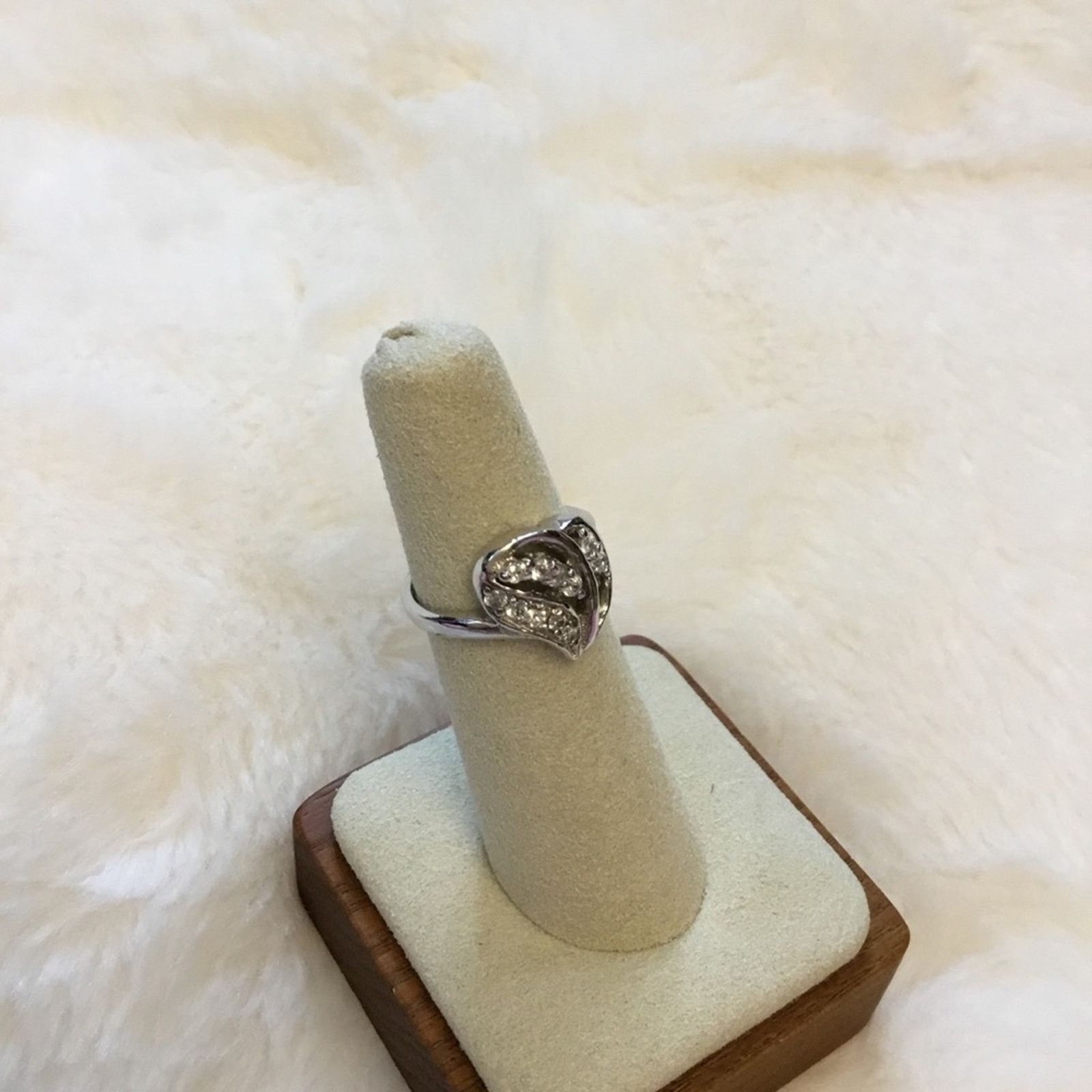 Other Sterling Silver Flower Crystals Ring Size ONE SIZE - 2 Thumbnail