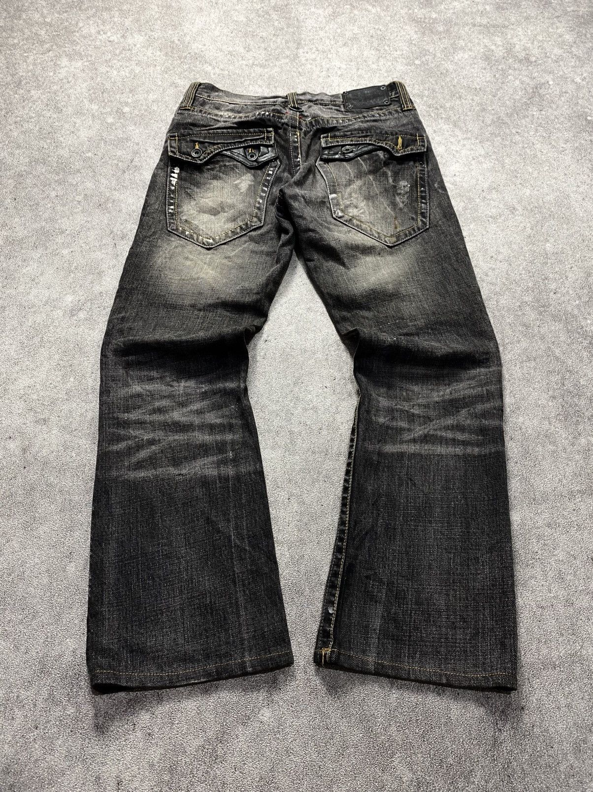 semanticdesign 2000s Semantic design raw distressed wash flare jean Size US 30 / EU 46 - 2 Thumbnail