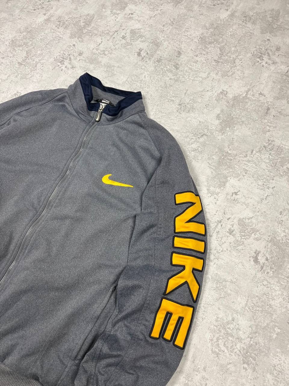 Nike Vintage Nike Track Jacket Big Logo Size US L / EU 52-54 / 3 - 8 Thumbnail