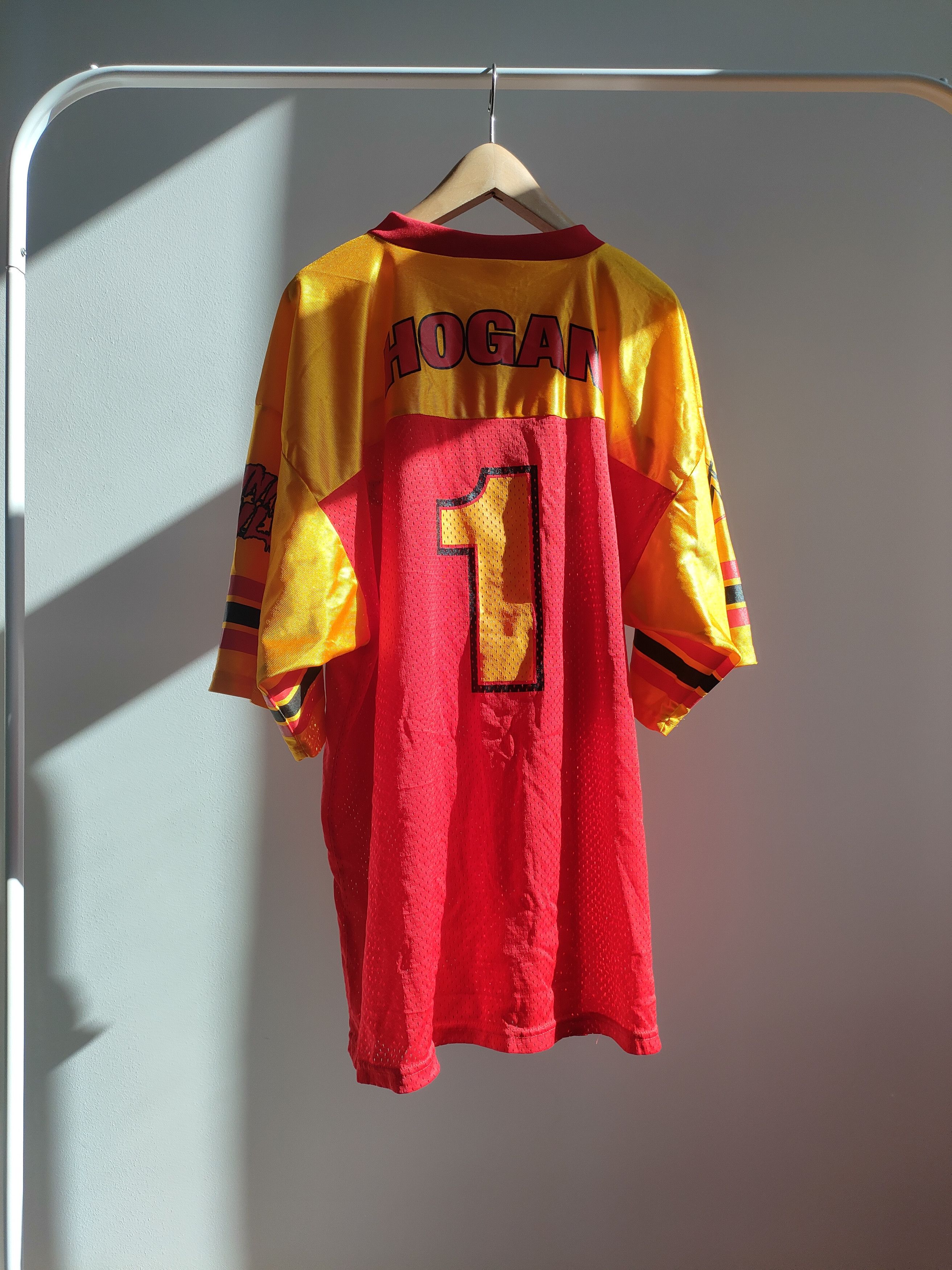 WWE 2002 Hulk Hogan Hulkamaniacs WWE Wrestling Jersey Mesh Tee Size US XL / EU 56 / 4 - 3 Thumbnail