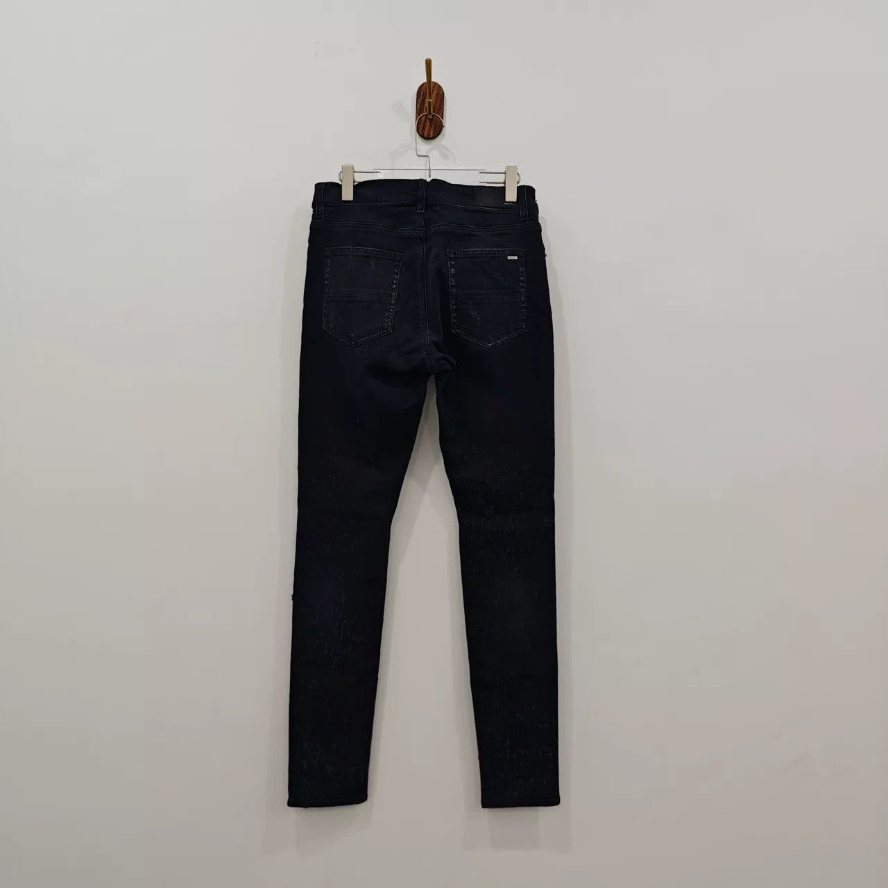 Amiri amiri black distressed denim pants Size US 33 - 2 Thumbnail
