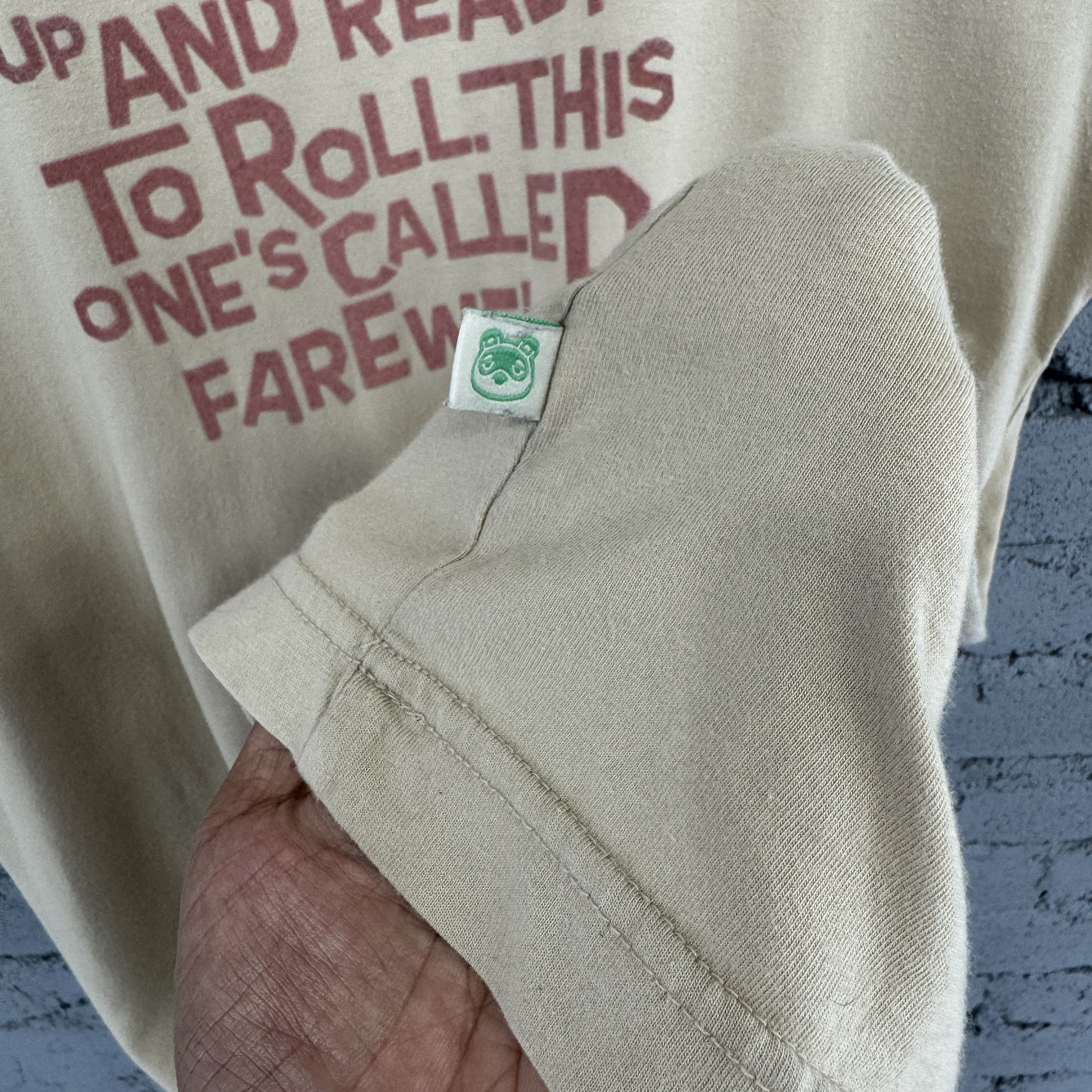 Anime Uniqlo Animal Crossing New Horizons 2020 Slogan Tshirt Size US L / EU 52-54 / 3 - 7 Thumbnail