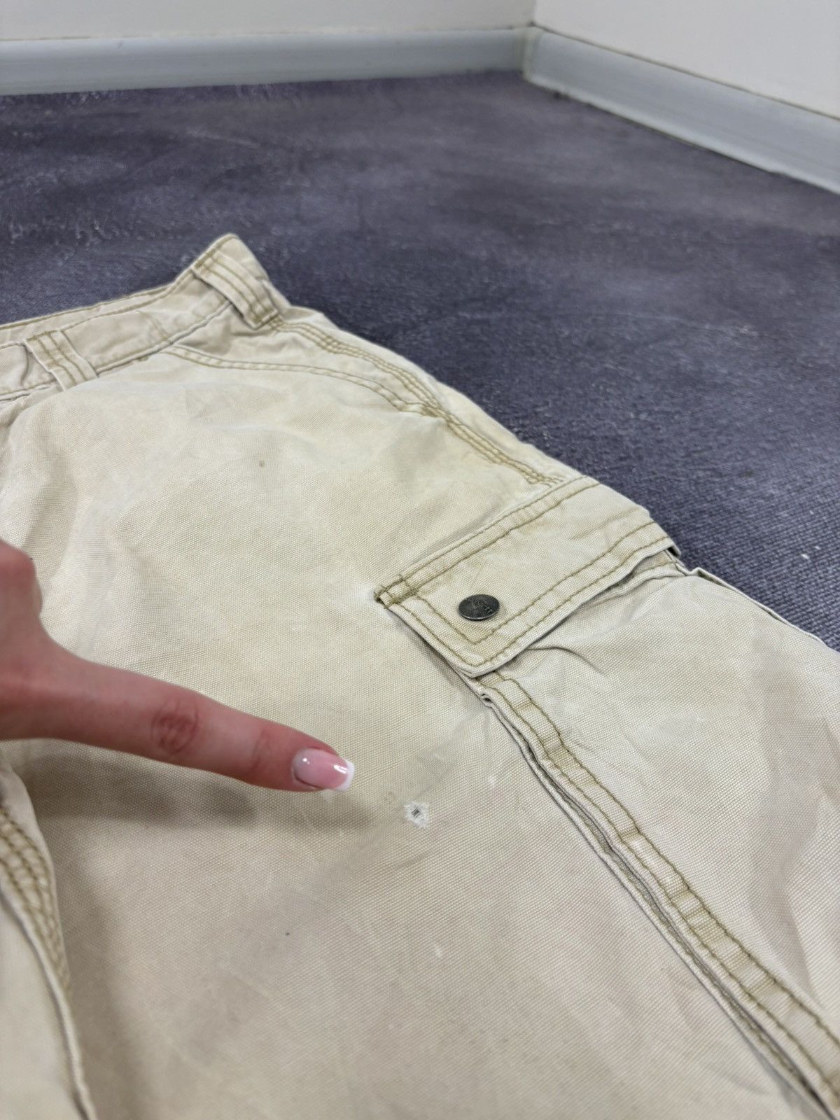 Carhartt Vintage Carhartt Y2K Relaxed Fit Utility Hype Cargo Shorts Size US 34 / EU 50 - 11 Thumbnail