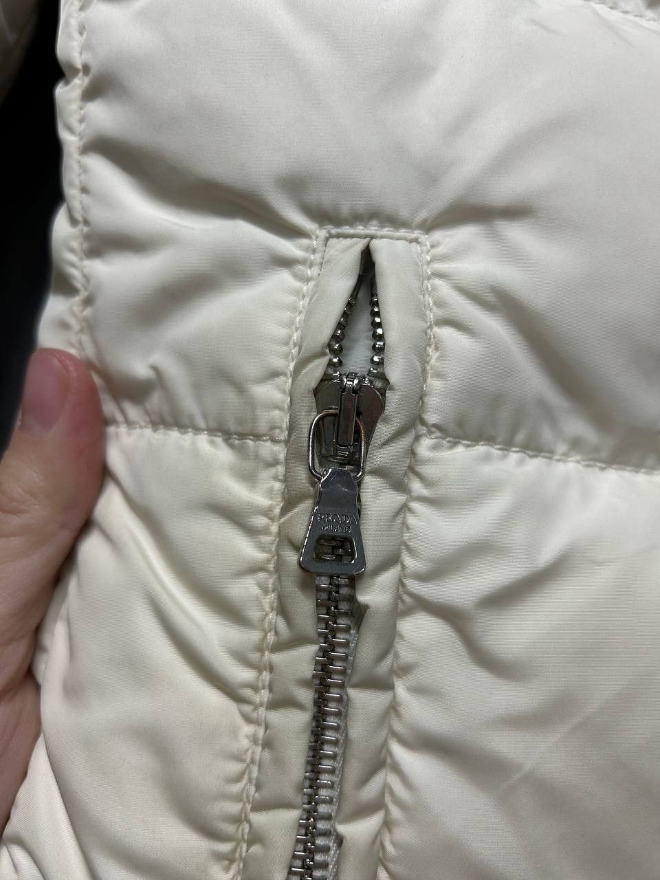Prada Prada womens down jacket 2009 size 40 / M Size S / US 4 / IT 40 - 4 Thumbnail