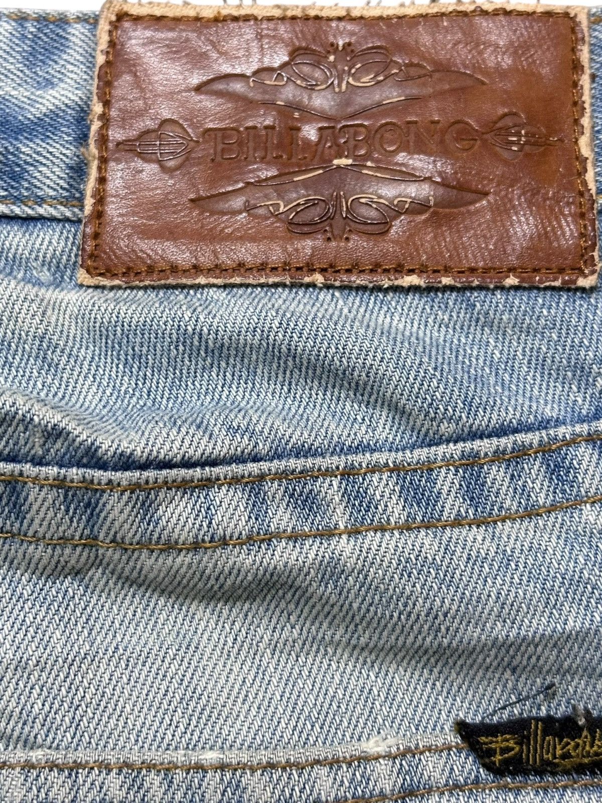 Billabong Vintage Billabong Faded Ripped Distressed Denim Size US 32 / EU 48 - 7 Thumbnail