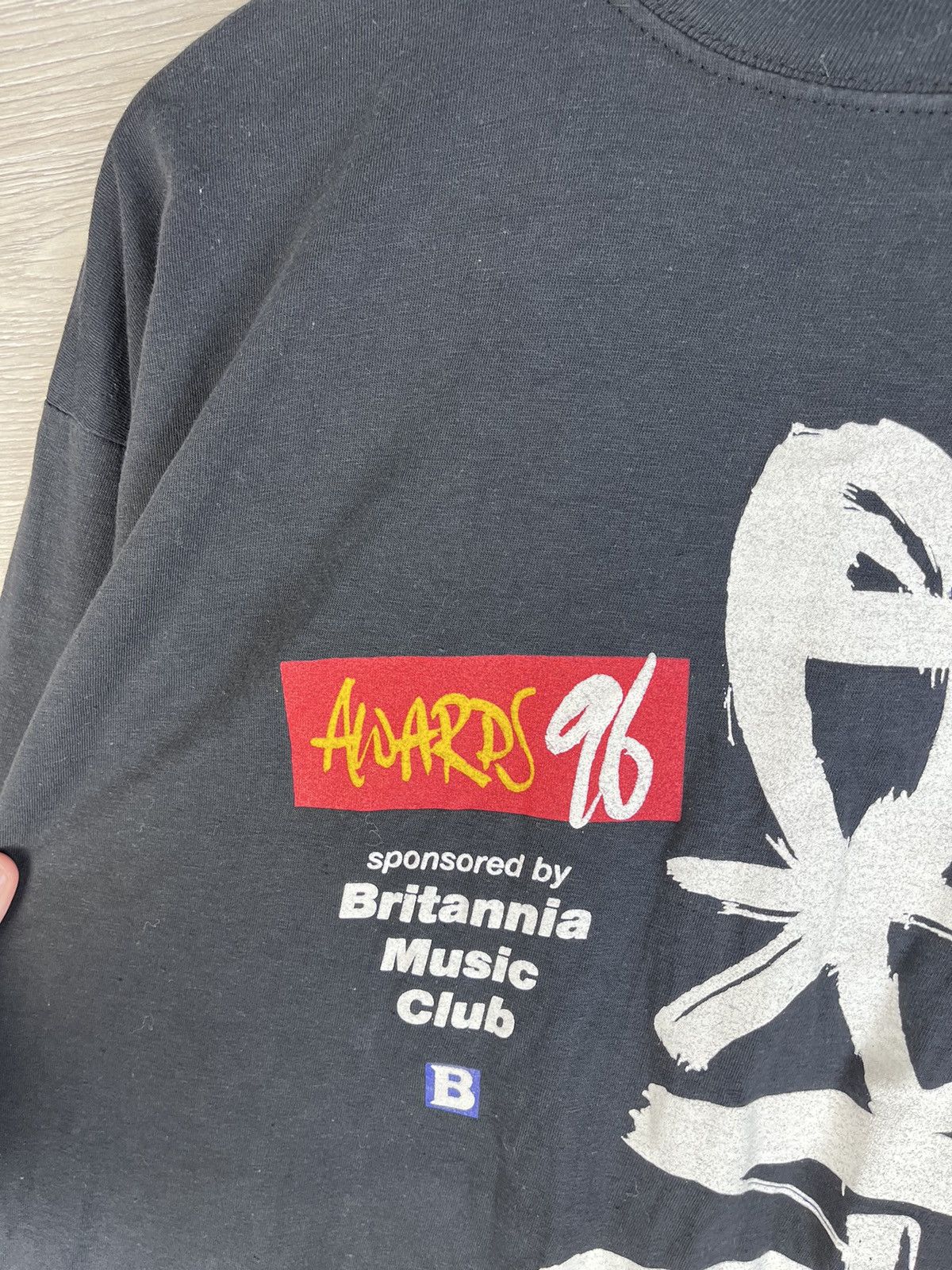 Fruit Of The Loom BRIT AWARDS 1996 vintage promo shirt XL rare BRITPOP OASIS 2 Size US XL / EU 56 / 4 - 4 Thumbnail