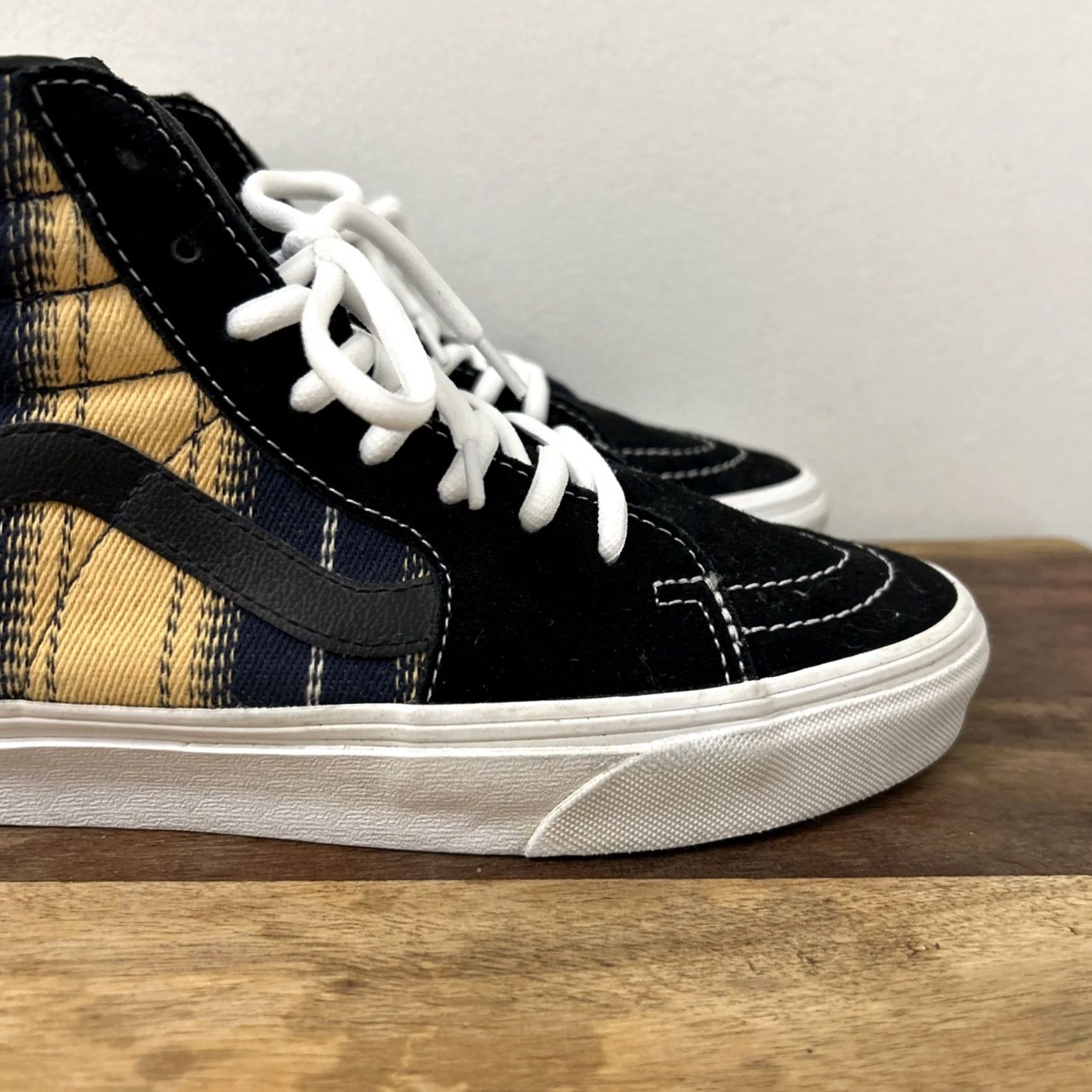 Vans VANS SK8-Hi High Top Canvas Skateboard Shoes Black Unisex Adults Mens Womens 508731 Size 7 Men's / 8.5 Women's Size M / US 6-8 / IT 42-44 - 3 Thumbnail