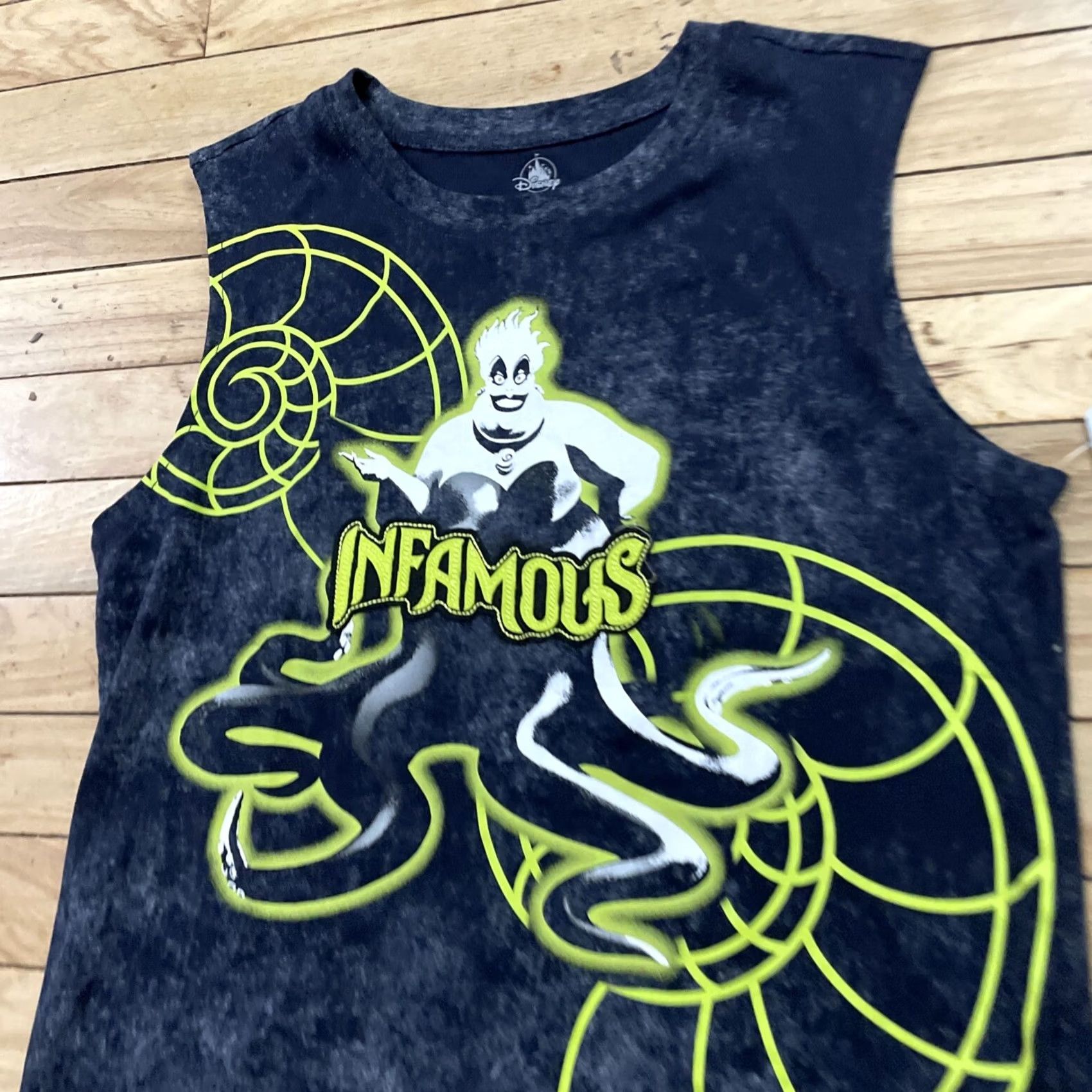 Disney DISNEY INFAMOUS Tank Top Women XS Ursula Sea Witch Graphic Little Mermaid Gray XS Womens Tank 90s Theme Cartoon Movie Princess Girls Size XS / US 0-2 / IT 36-38 - 4 Thumbnail