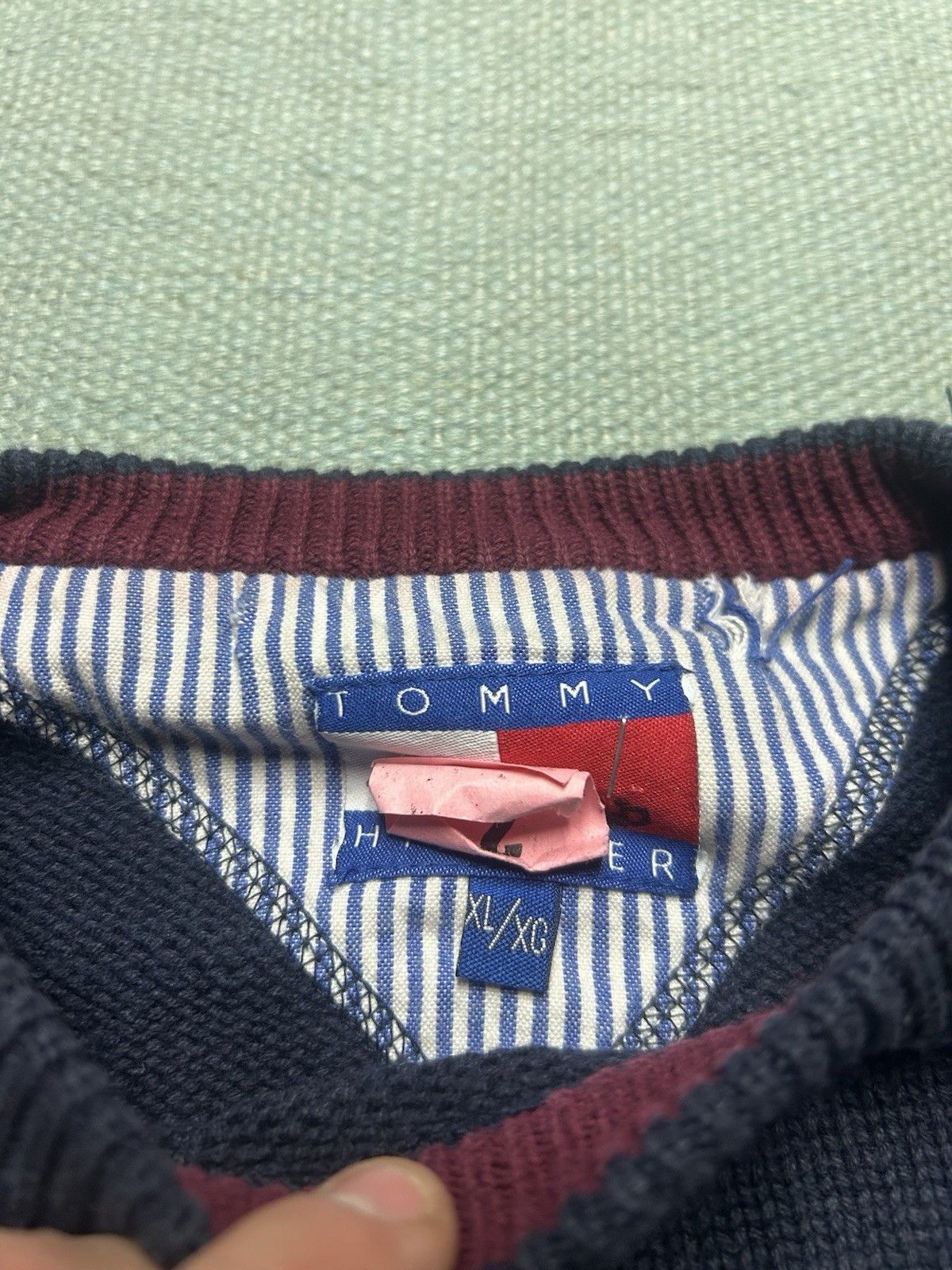 Tommy Hilfiger Vtg Tommy Hilfiger cotton knit sweater chunky heavy crest XL Size US XL / EU 56 / 4 - 5 Thumbnail