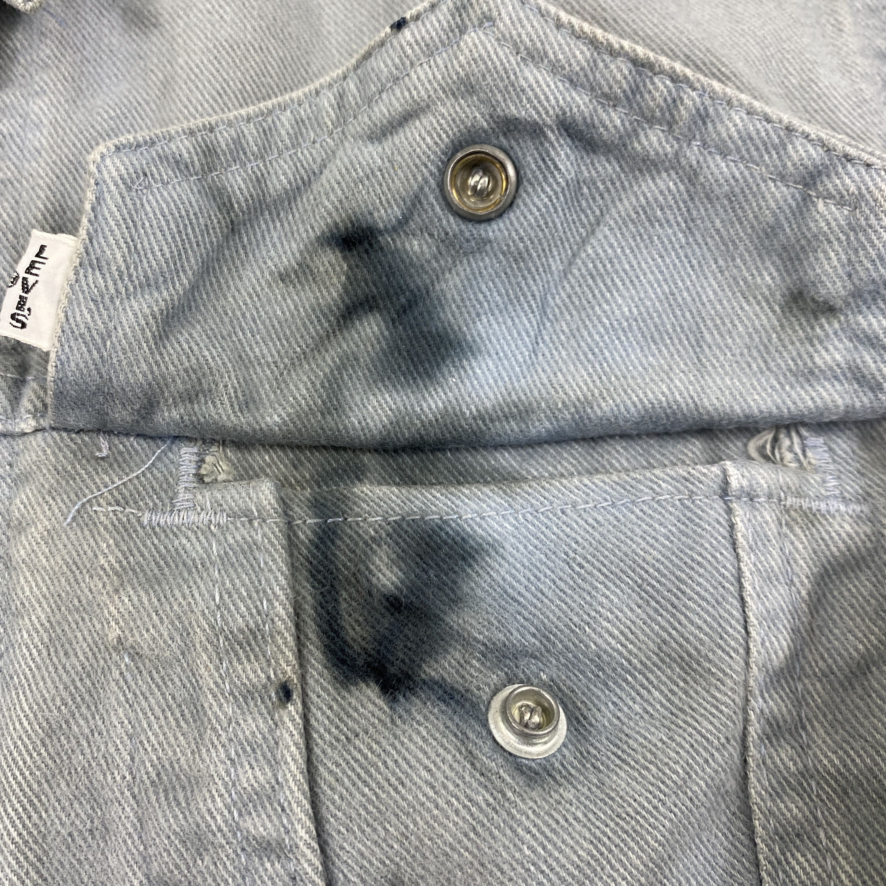 Levi's Vintage Clothing 90s Vintage Distressed Levi's Big E Denim Jacket- J481 Size US XS / EU 42 / 0 - 10 Thumbnail