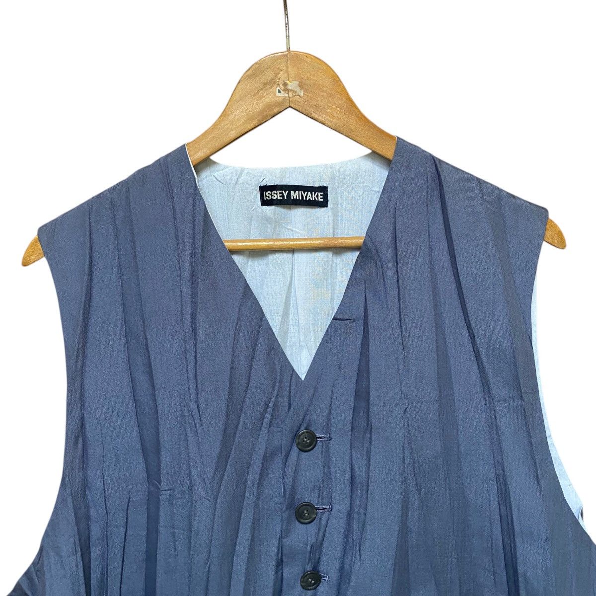 Issey Miyake × Pleats Please Issey Miyake × Vintage 💥 80s ISSEY MIYAKE PLEATE PLEASE BUTTON VEST Size US M / EU 48-50 / 2 - 4 Thumbnail