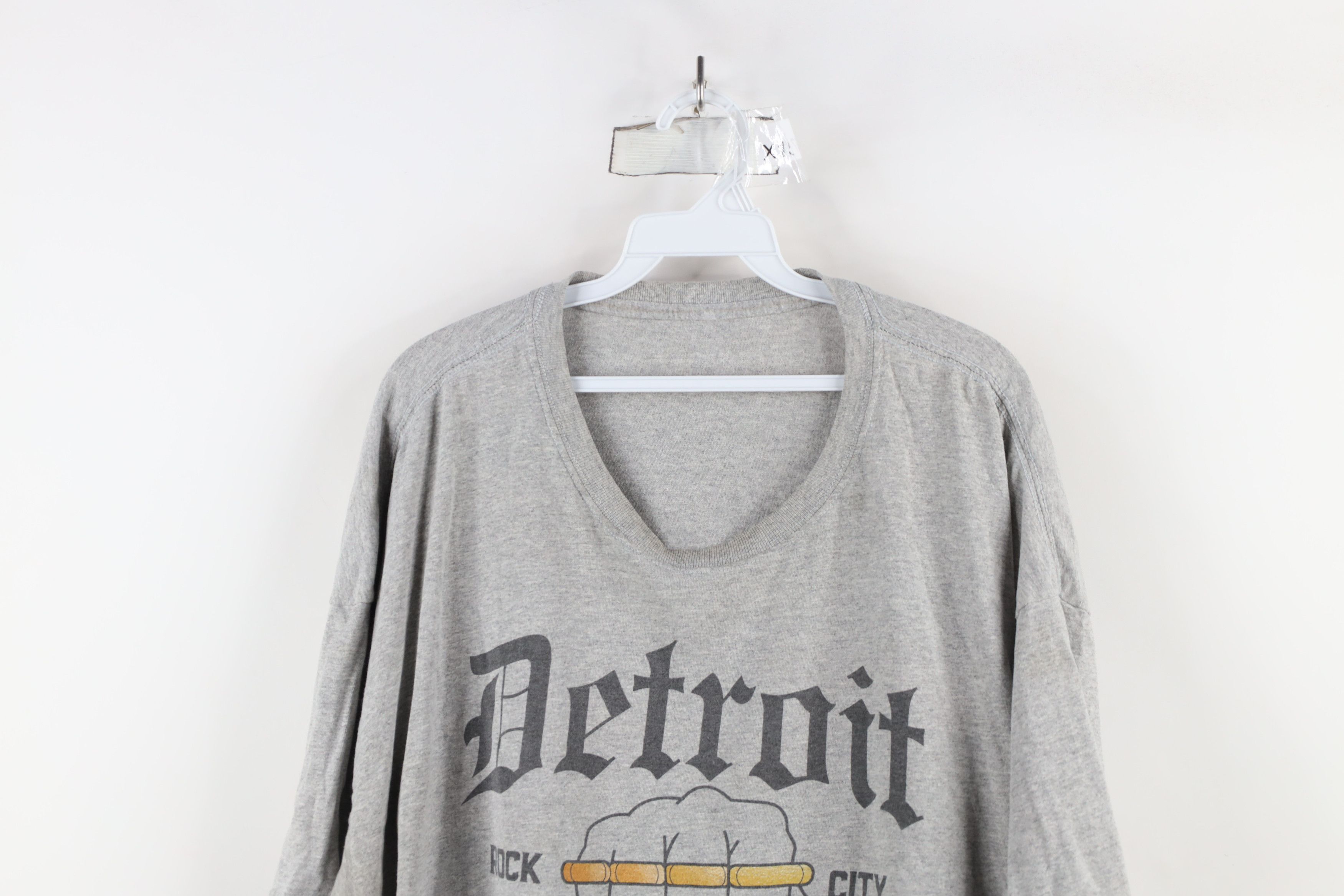 Vintage Vintage Y2K Streetwear Detroit Tough Rock City T-Shirt Gray Size US XXL / EU 58 / 5 - 2 Thumbnail