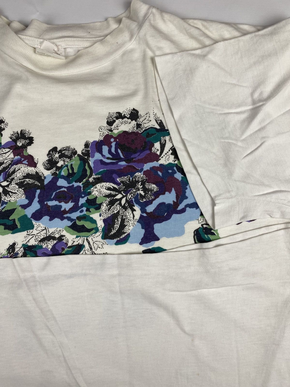 Vintage Vintage Flower Art Tshirt Size US XL / EU 56 / 4 - 7 Thumbnail