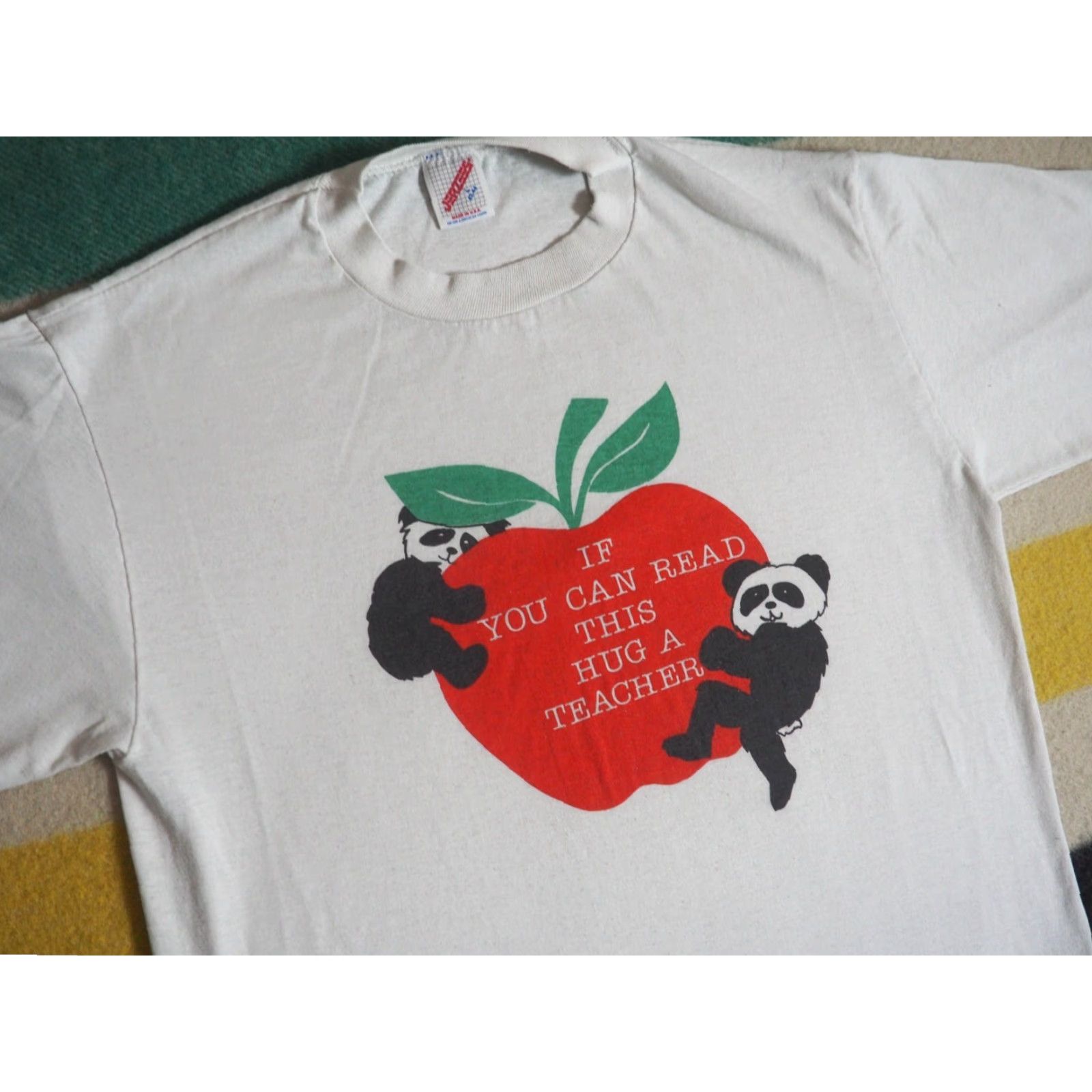 Jerzees VTG Jerzees T-Shirt White Crew Neck Short Sleeve Graphic Print Logo Men L 90s Teacher School Education Apple Bear Vintage: Yes Size US L / EU 52-54 / 3 - 2 Thumbnail