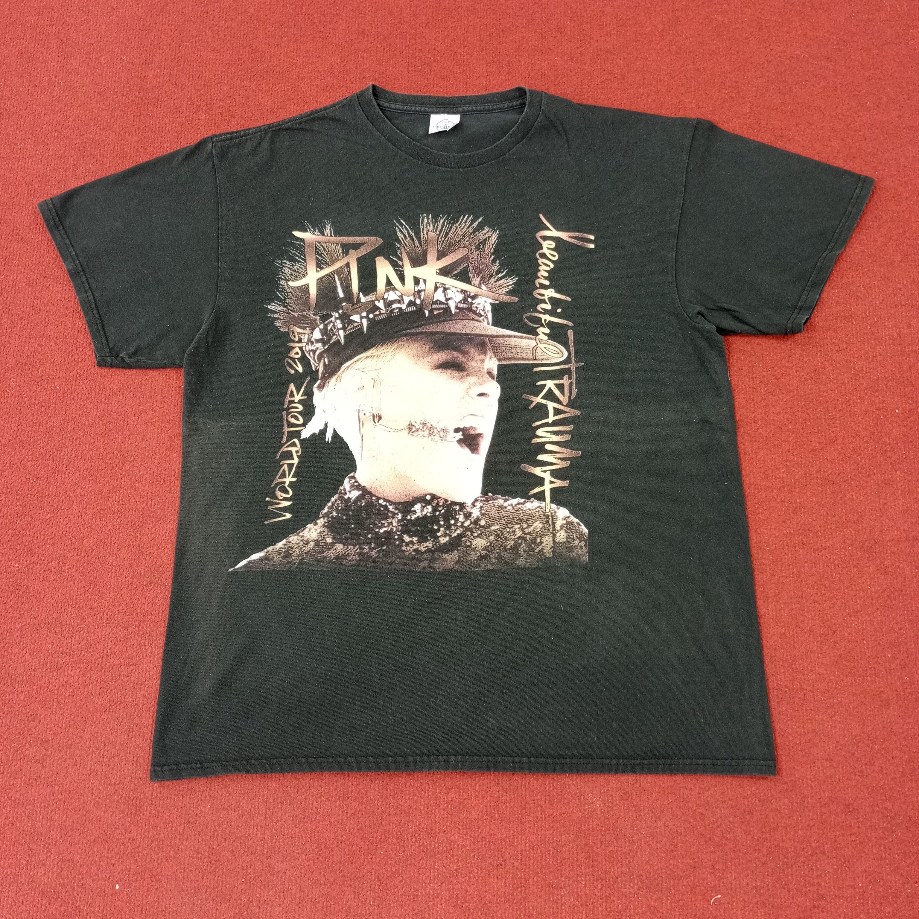 Band Tees × Vintage Pink Rock Music Singer World Tour Tshirt Size US L / EU 52-54 / 3 - 1 Thumbnail