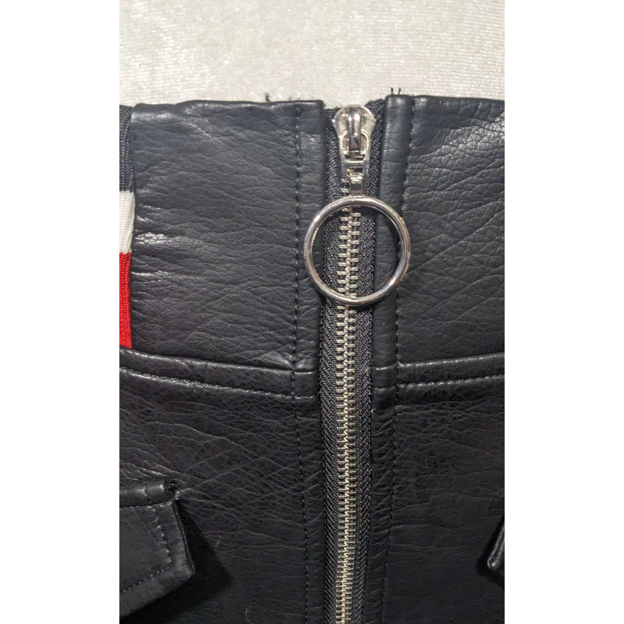 Other Signature8 Sporty Faux Leather Mini Skirt Size Small Size 28" / US 6 / IT 42 - 9 Thumbnail