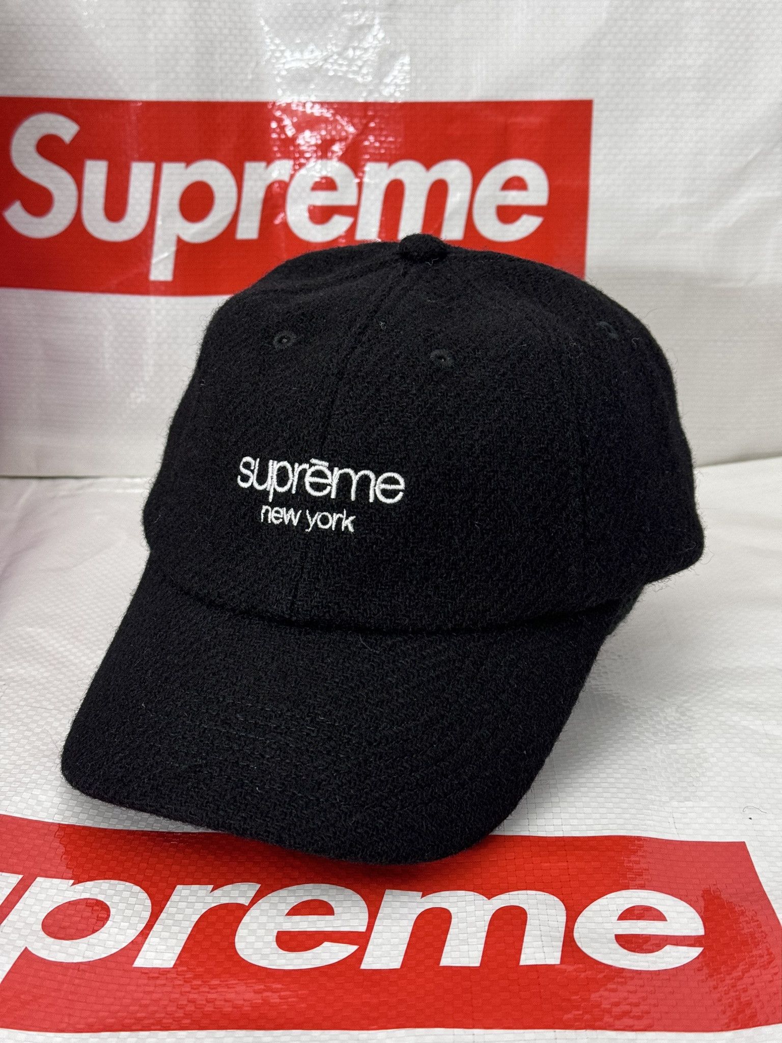 Supreme Supreme Harris Tweed Classic Logo 6-Panel Black fw 21 cap