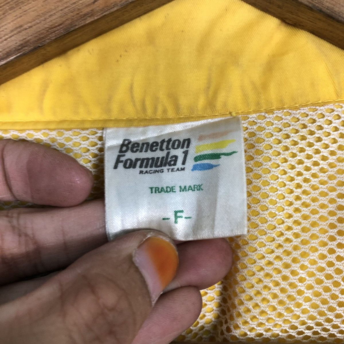 Benetton 📌Vintage Bomber Jacket Benetton Formula 1 Racing Team Logo Size US M / EU 48-50 / 2 - 22 Thumbnail