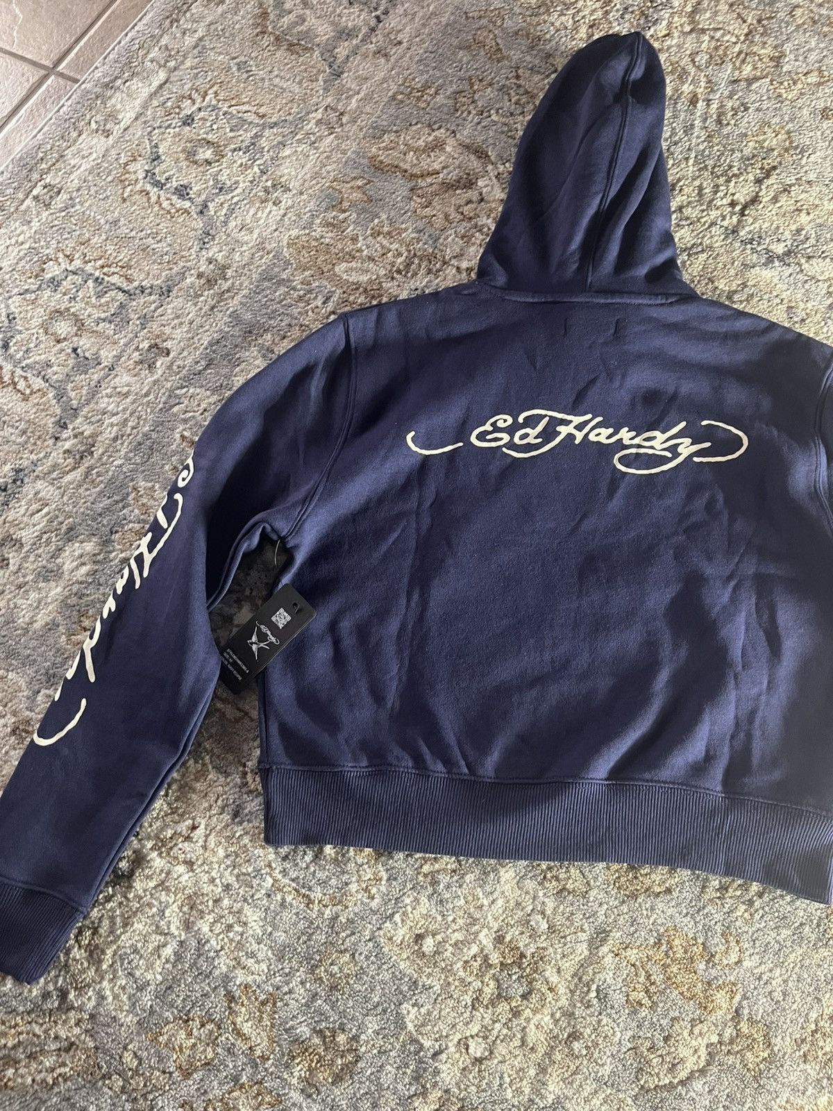 CROPPED GAPHIC ED HARDY HOODIE NWT M