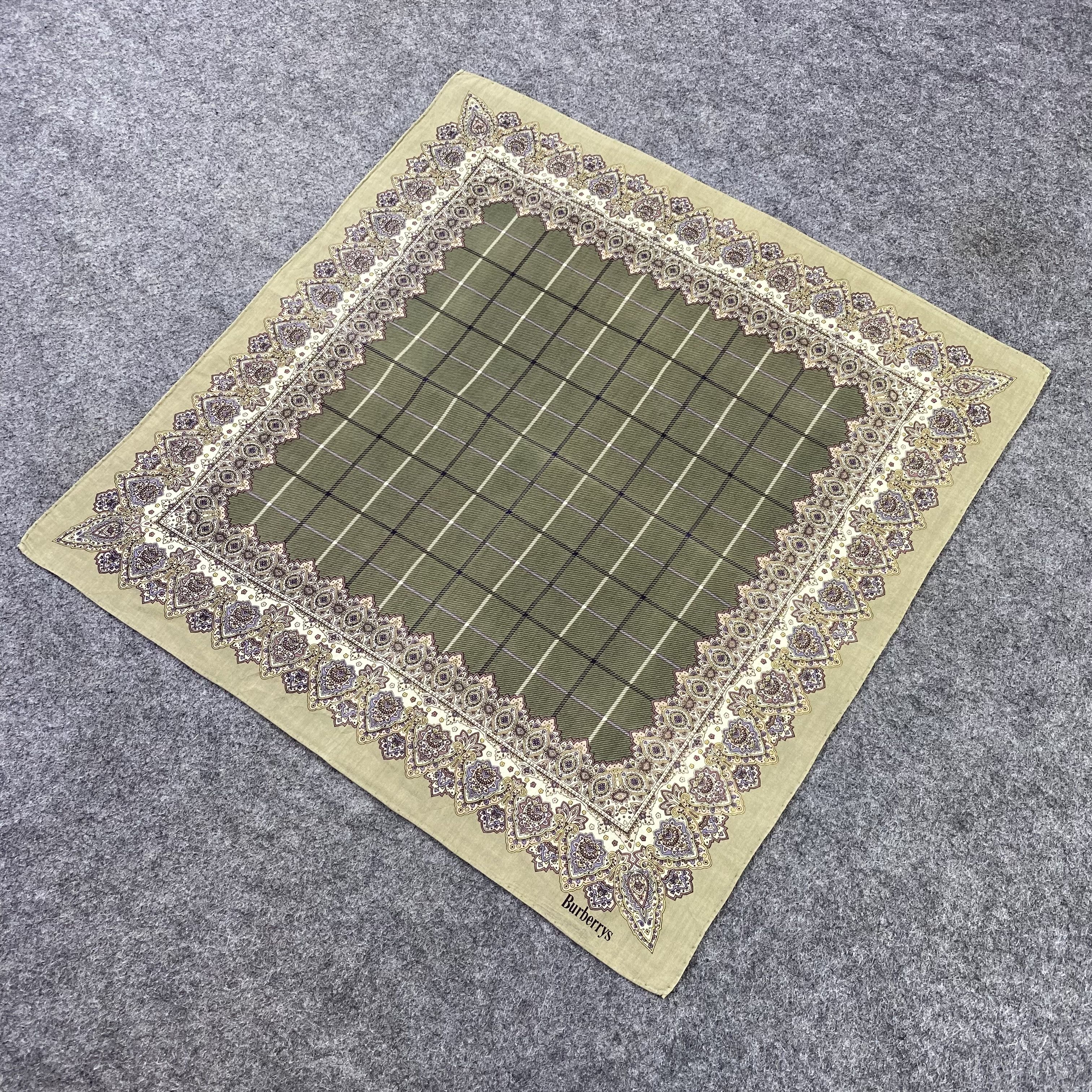 Burberry Burberry Handkerchief / Bandana / Neckerchief-B1182 Size ONE SIZE - 4 Thumbnail