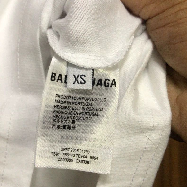 Balenciaga Balenciaga Coca-Cola Wave Logo White Short Sleeve Size US XS / EU 42 / 0 - 4 Thumbnail